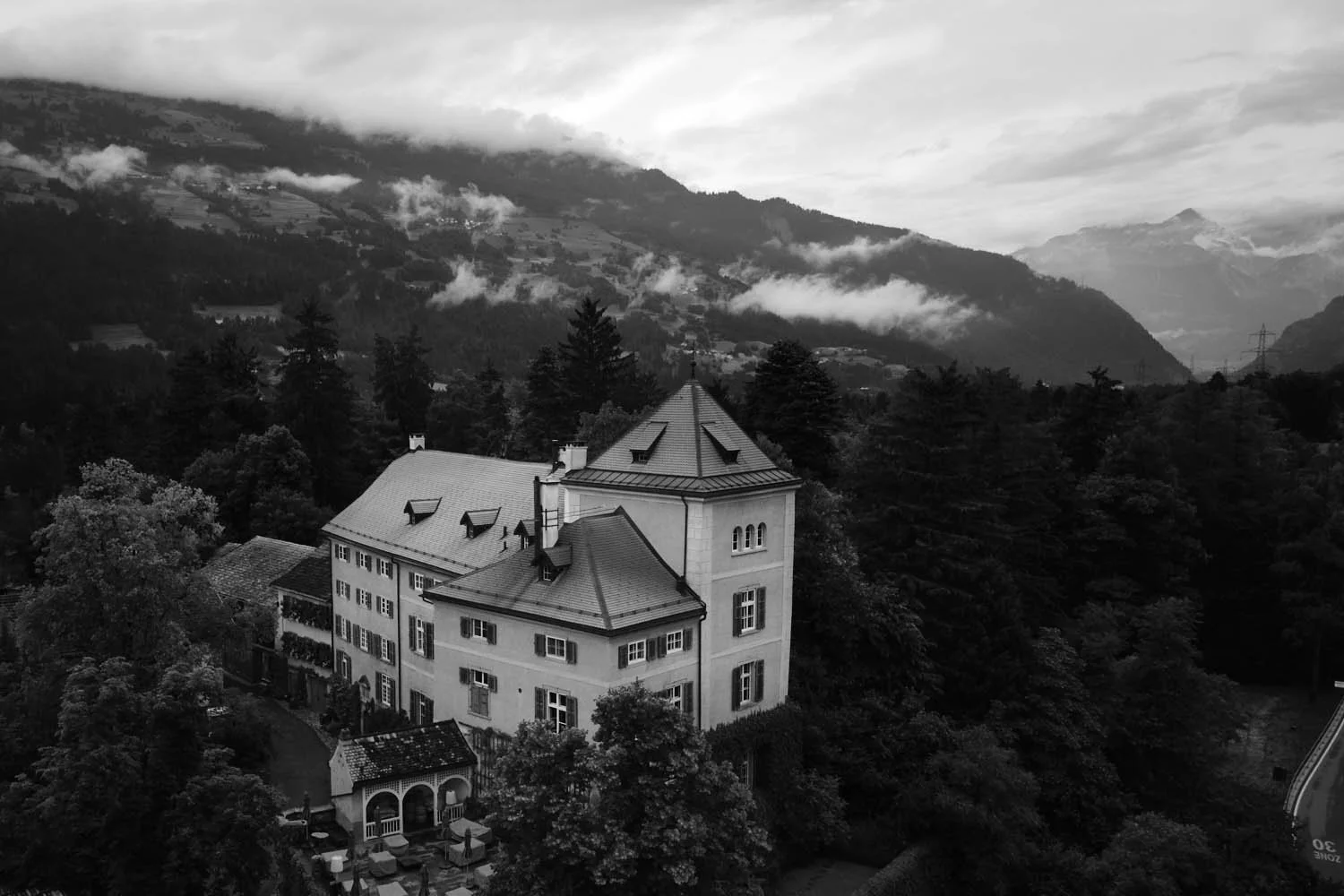 Die Caminada Group und The Living Circle erwerben das Schloss Schauenstein und kooperieren
