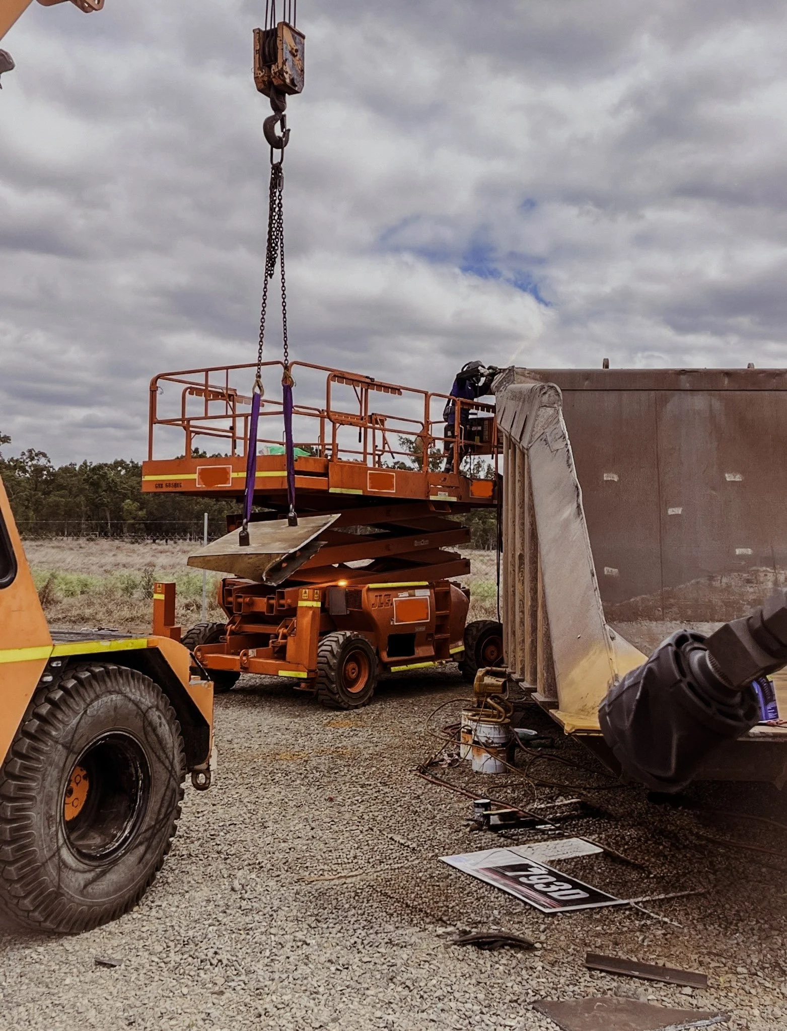CWS crew carrying out on-site haul-truck maintenance at a Bowen Basin mine