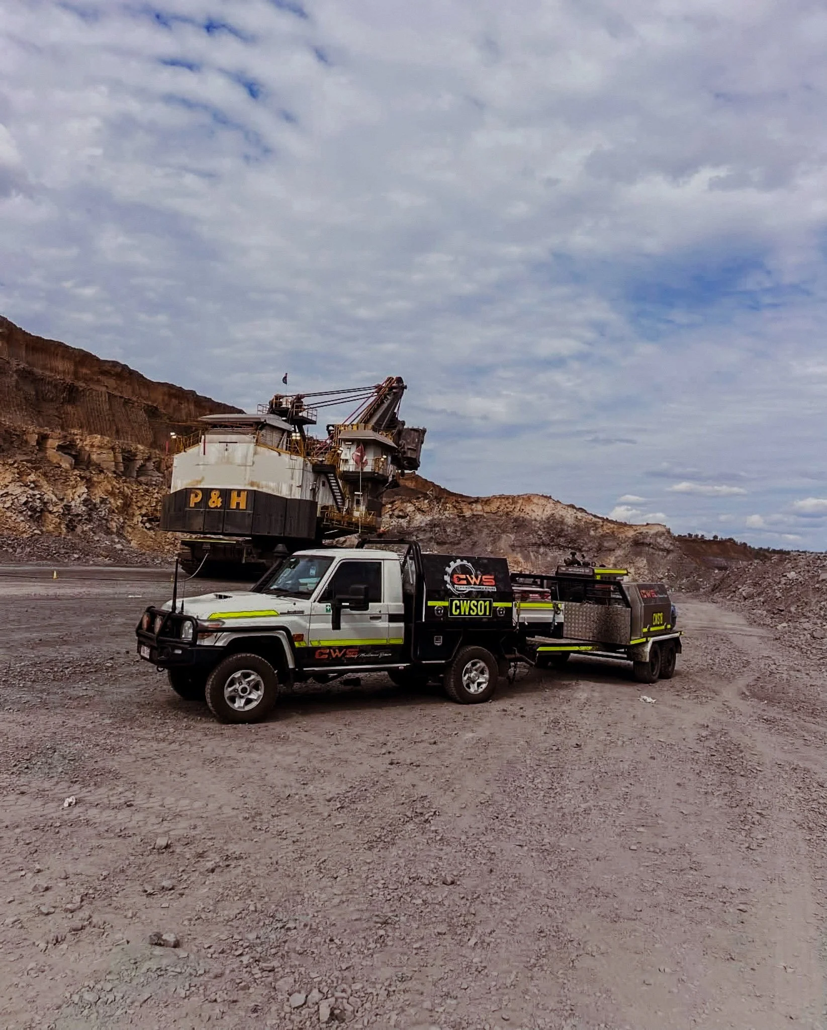 CWS Heavy Maintenance Repairs mine-spec service vehicle and boilermaker trailer on a Bowen Basin mine site