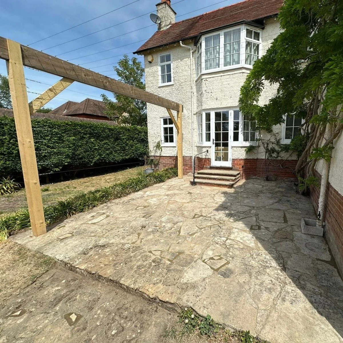 A recent pergola installation completed by the team.

Every garden is different, which is why we enjoy working with clients to create practical solutions that look great and make the most of the space available.

A lovely review from this project:

&