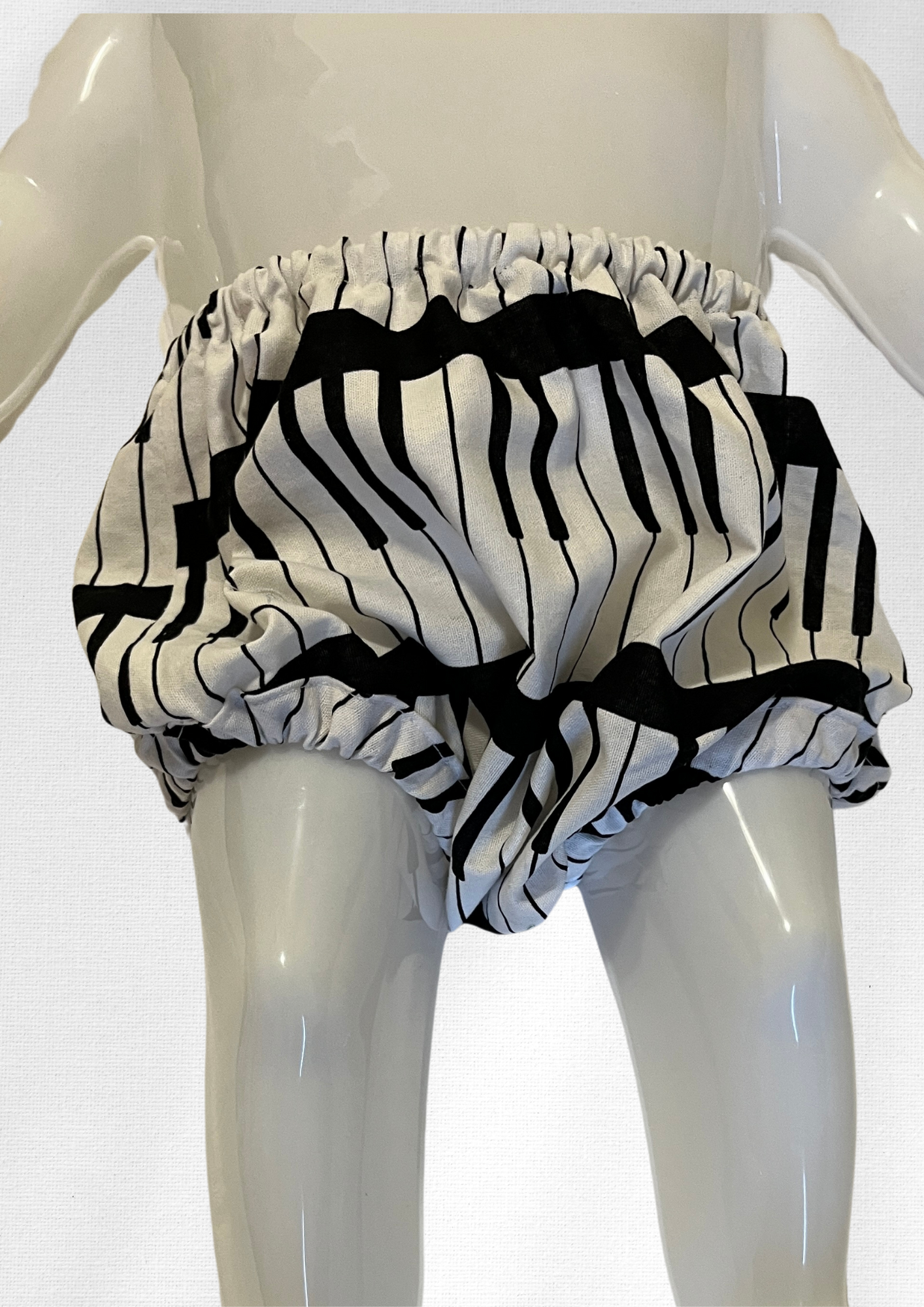 20348 - 12m Front.png