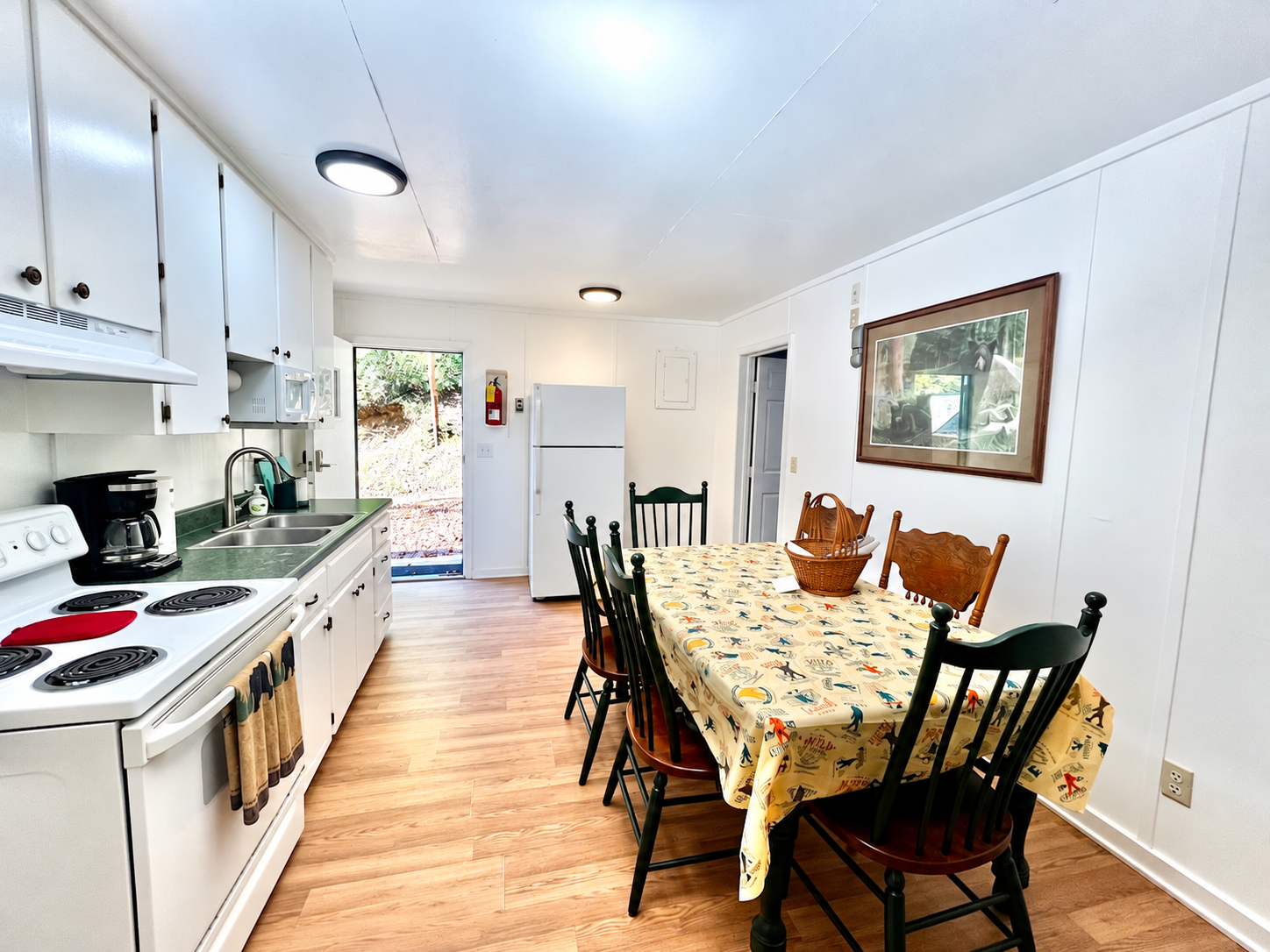 Kitchen/dining area
