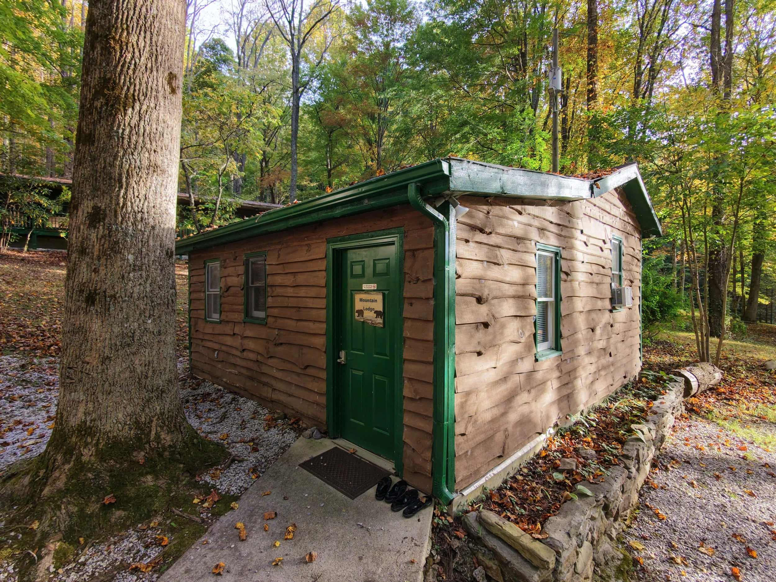 Waypoint (Formerly Mountain Lodge) - Sleeps 6, Starting at $115/night