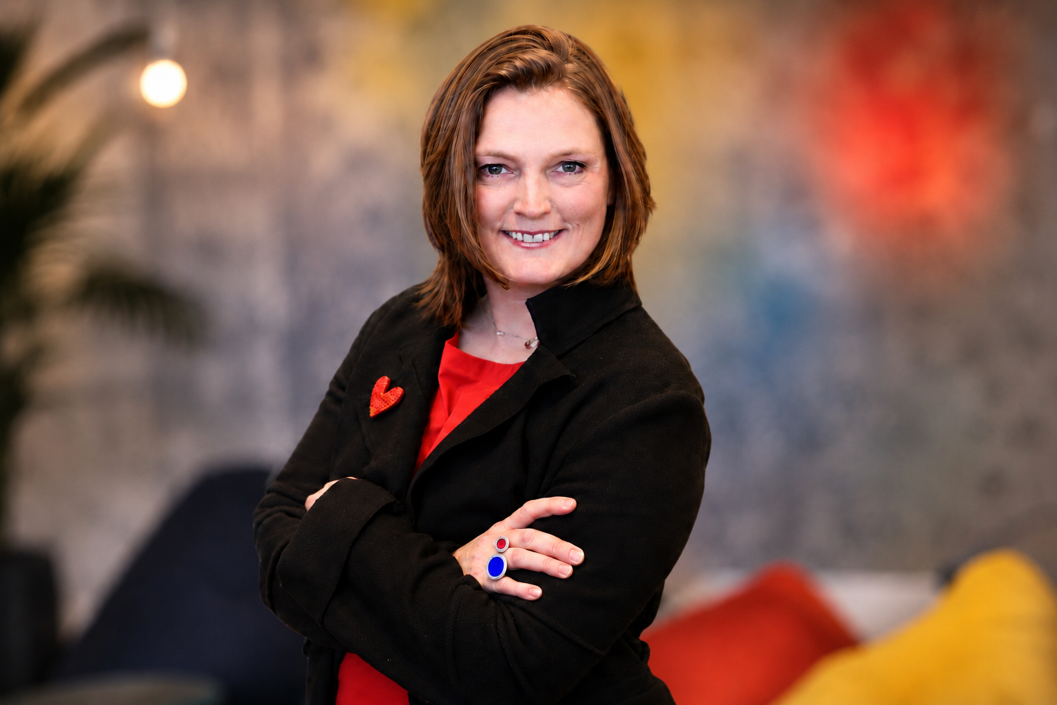 Portretfoto van Mischa Simons, oprichter van House of Curiosity, strategisch adviseur in retail en categoriemanagement