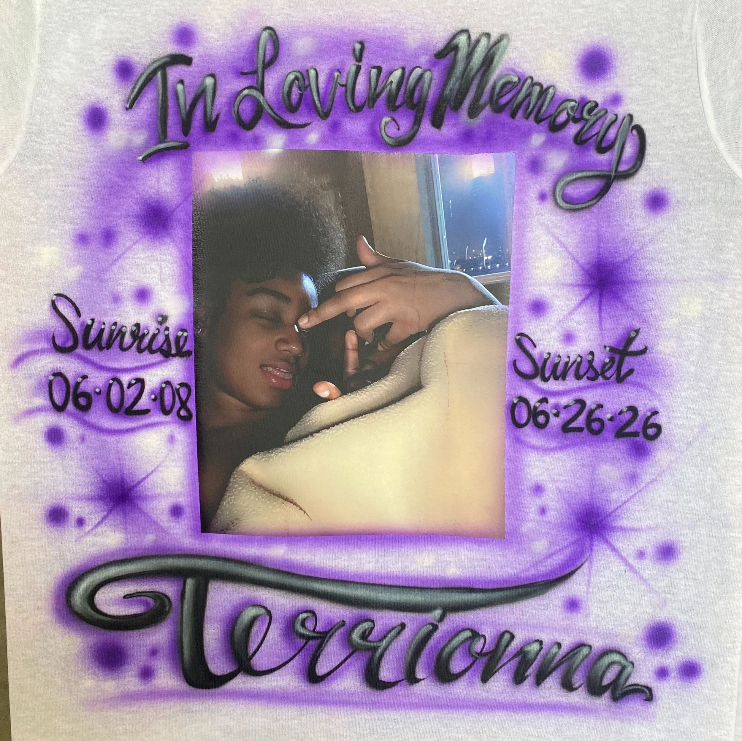 First DTF tranfer thanks to @frogtowntees ! Im having lots of people message me for airbrush apparel in Toledo which is so nice! Check out my website at www.IBeAirbrushin.com
#toledo #airbrush #memorialtee #memorialairbrush #toledoartist