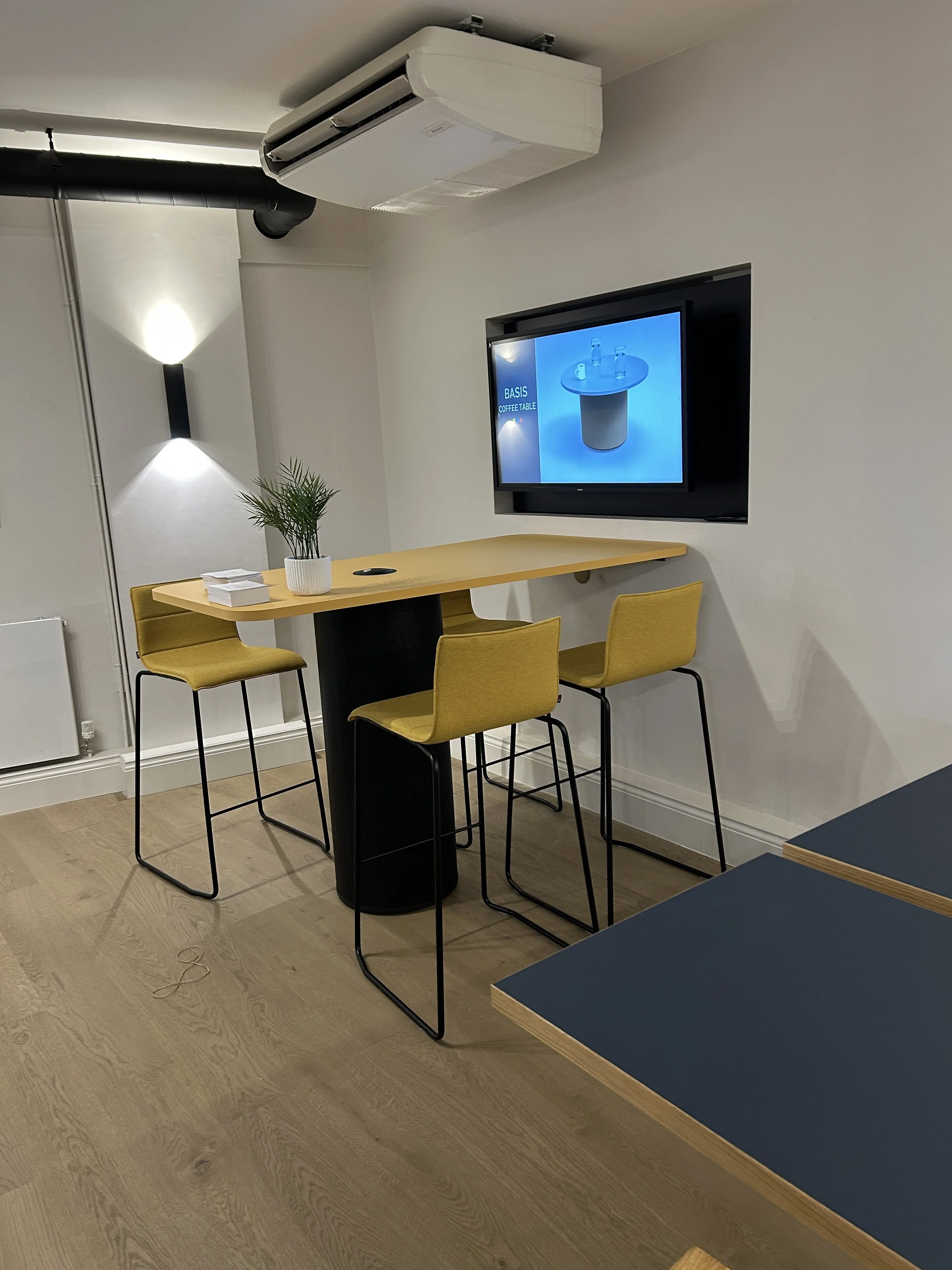 CDW 25 SHOWROOM (23).jpeg