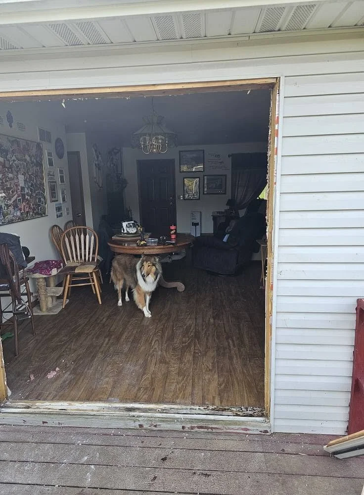 Sliding-door replacement - Old door removed