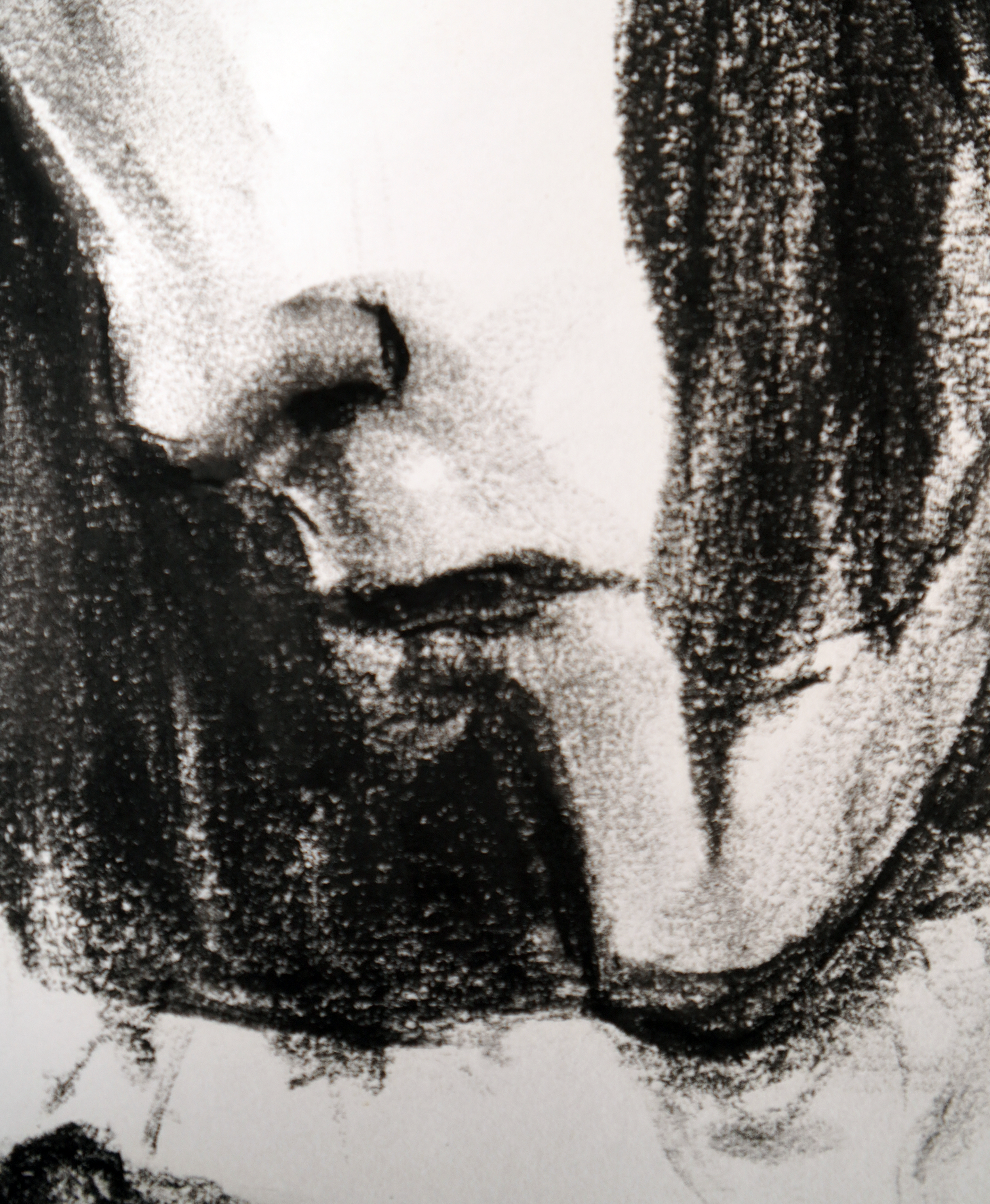 JoanUnburdened-Charcoal-01-XXL-xcu-02.png