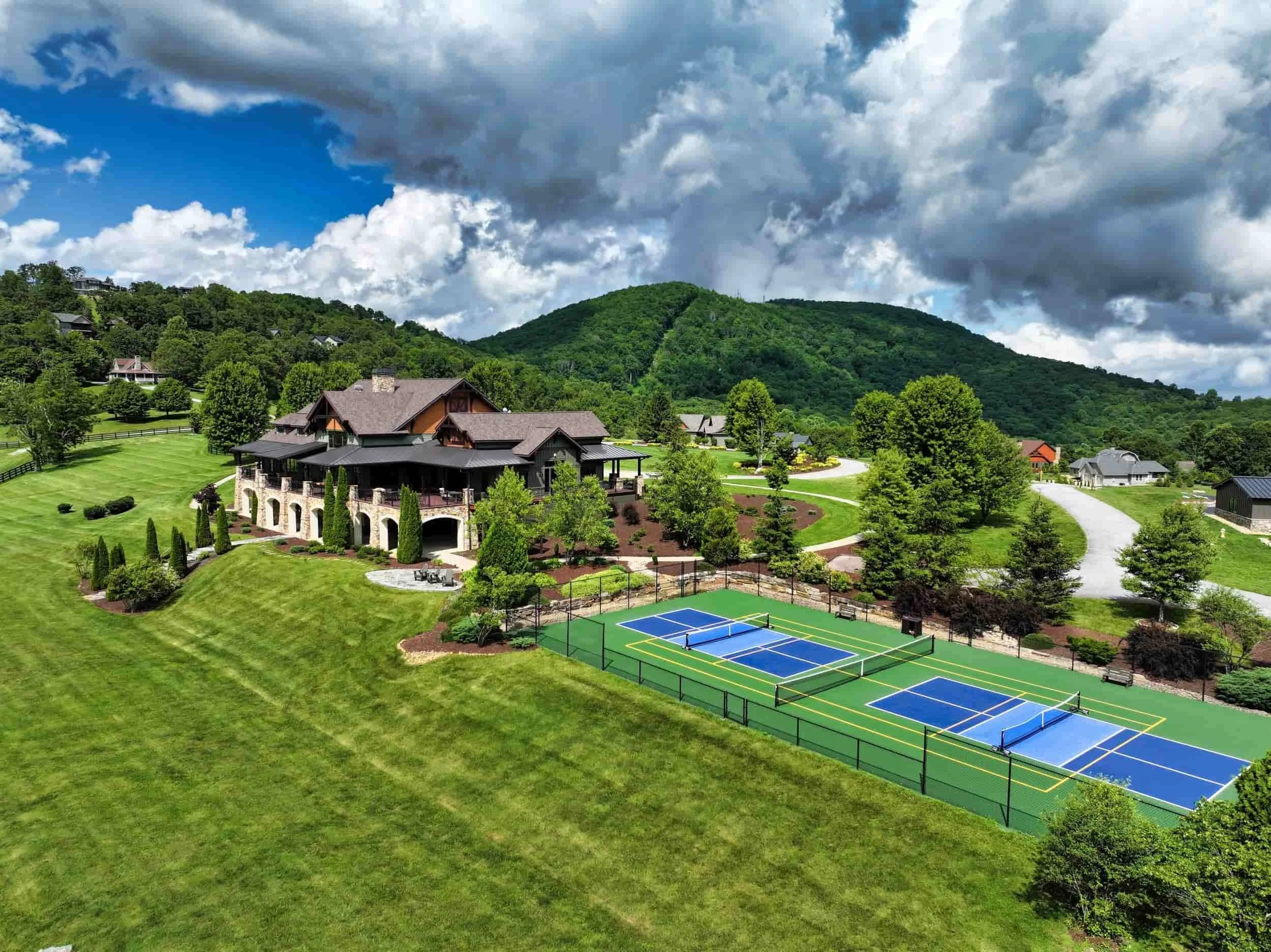 Pickleball & Tennis Court