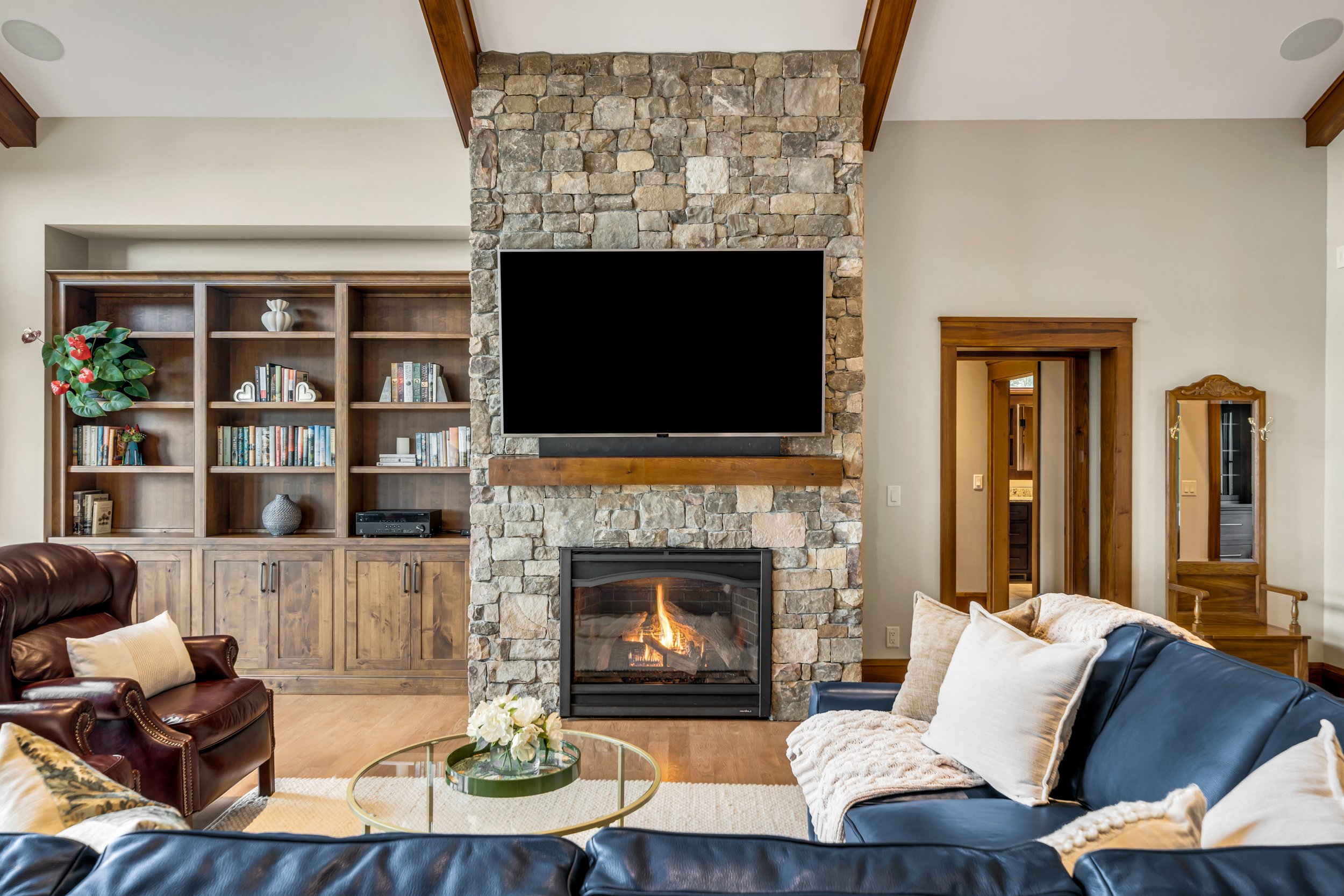 25 - 320 Summerset Drive - Real Estate Photography - MLS Size - Skywalker Air.jpg