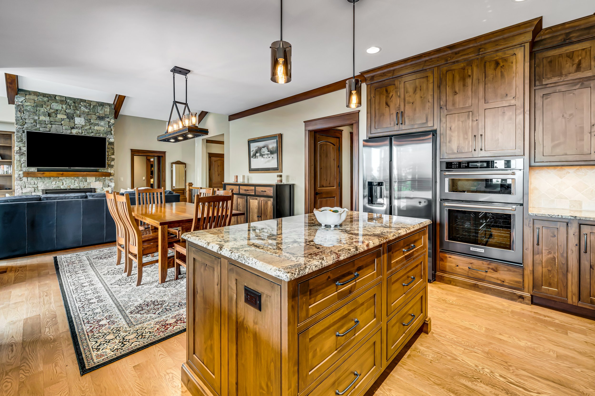 38 - 320 Summerset Drive - Real Estate Photography - MLS Size - Skywalker Air.jpg
