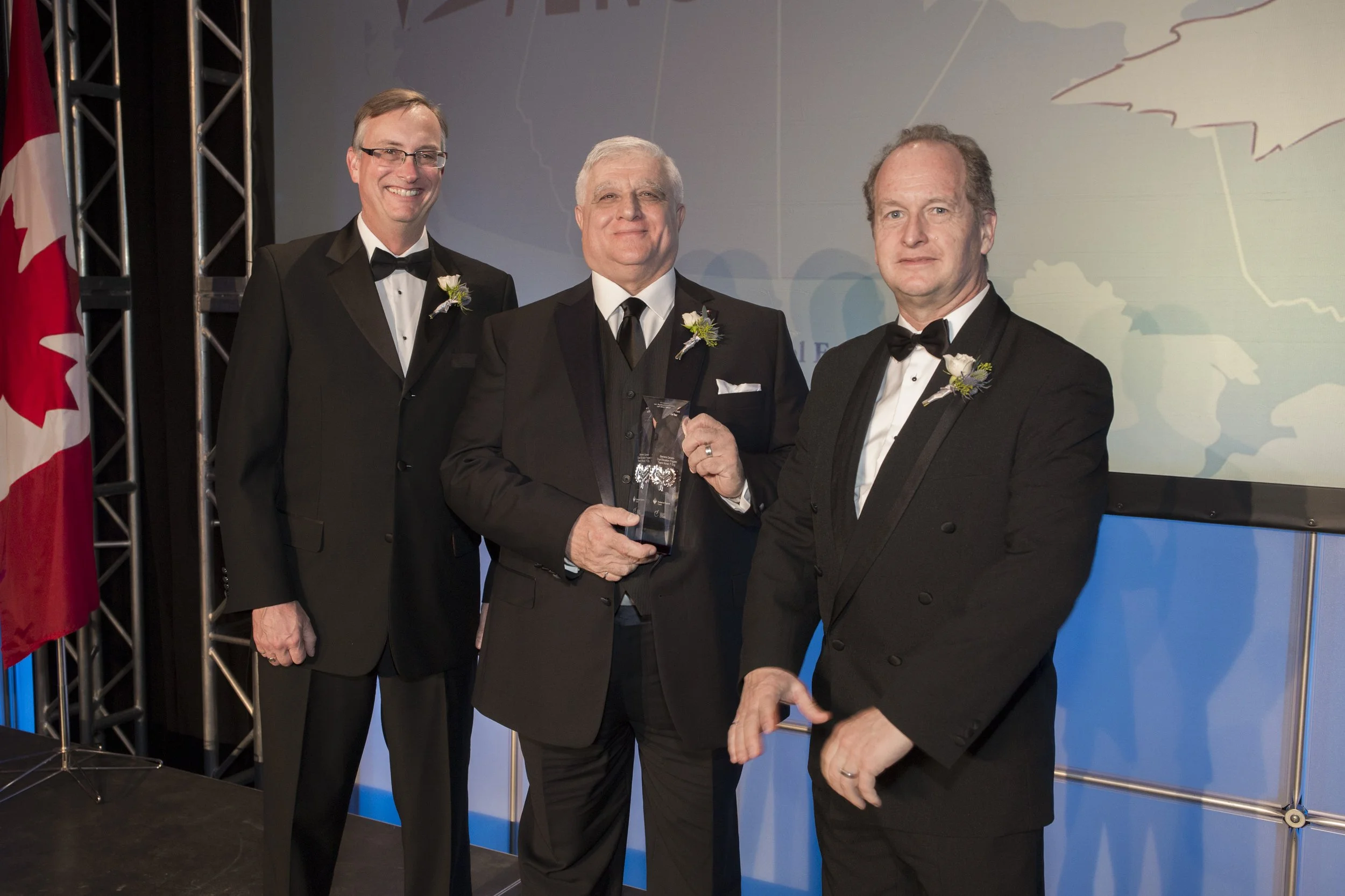 Tom Murad recipient of Ontario PEO Order of Honour Award 2017.