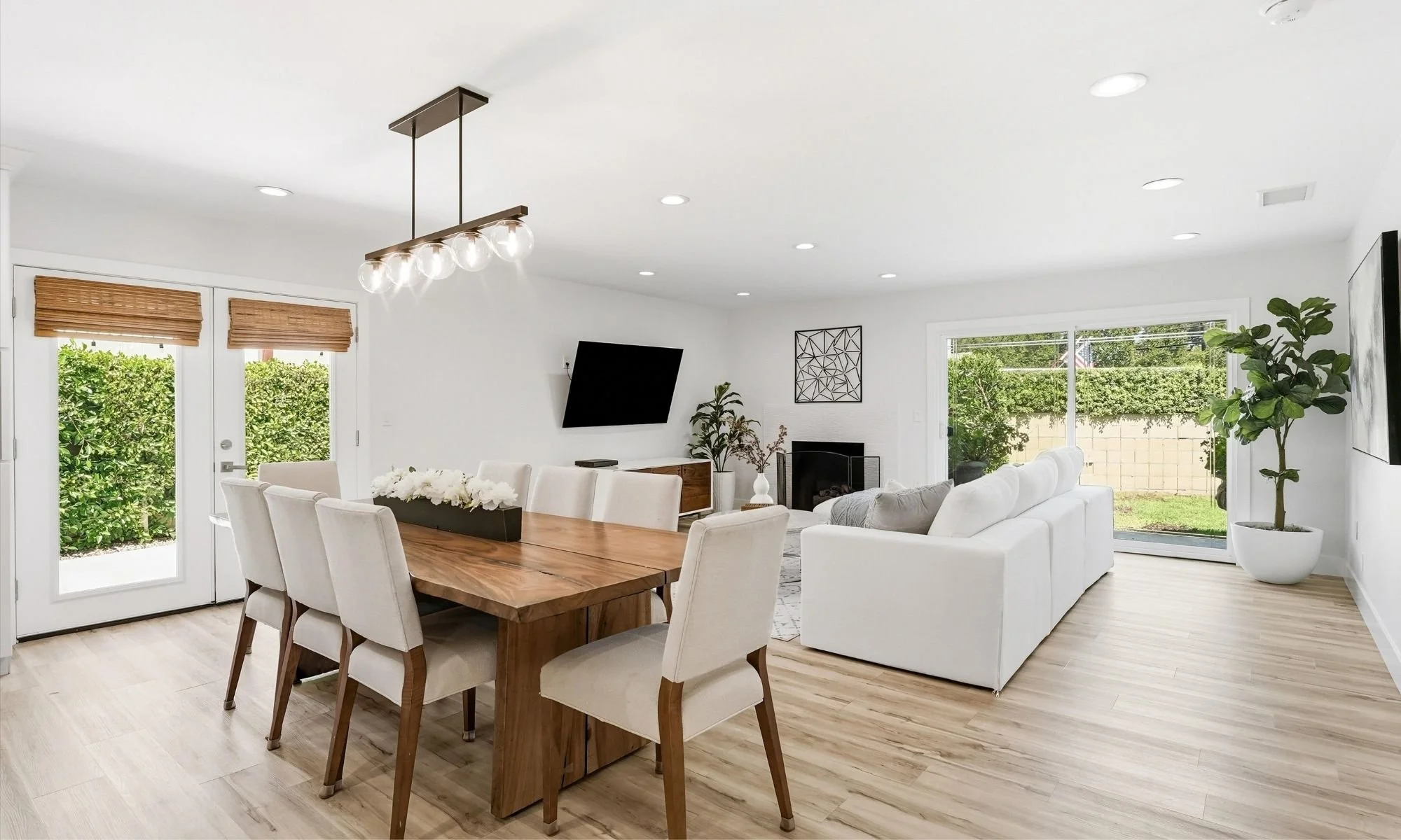 Kelly Rhee's listing in West Garden Grove. Staged by Kelly for her clients.