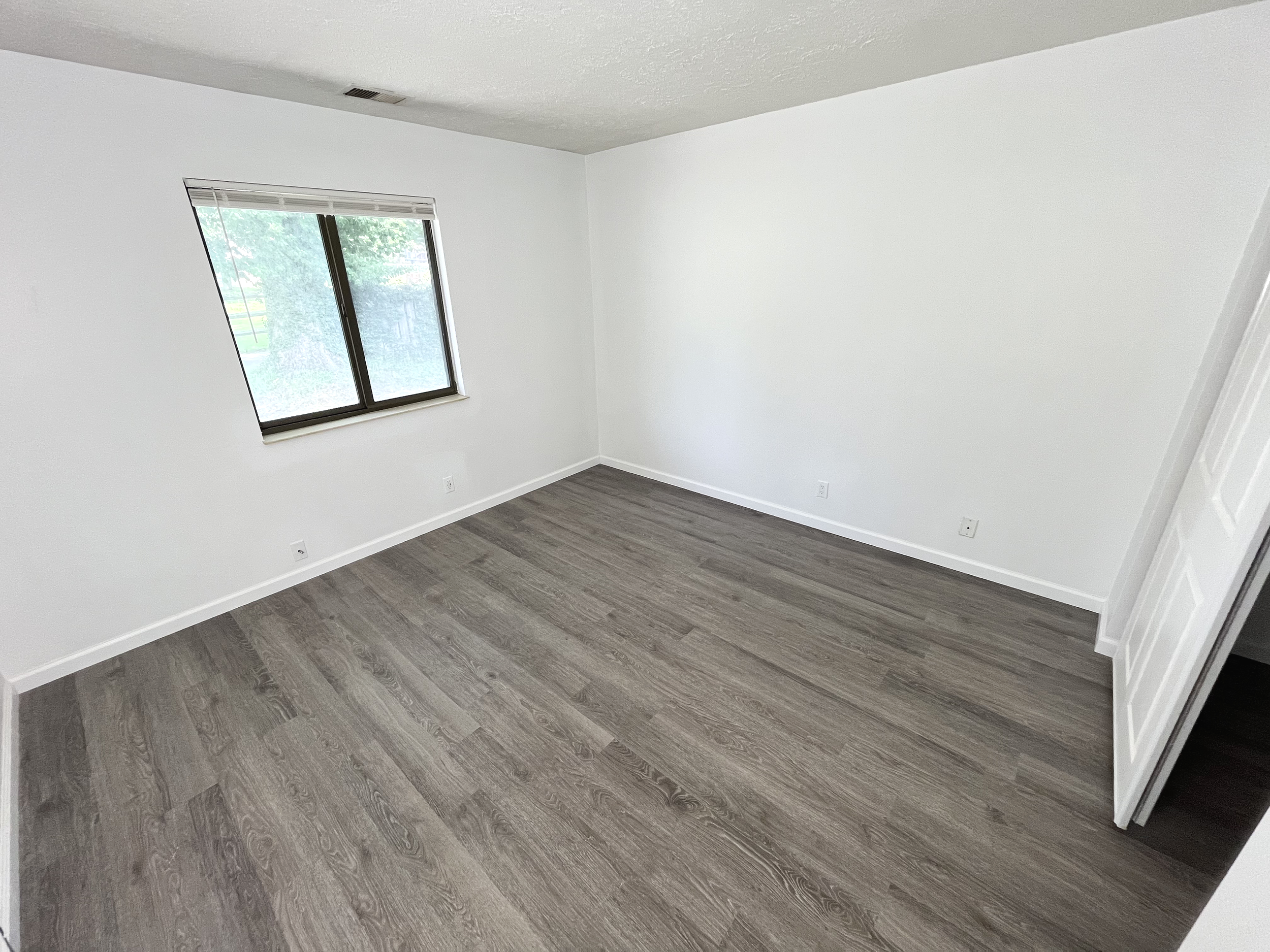 Bedroom1_1.png