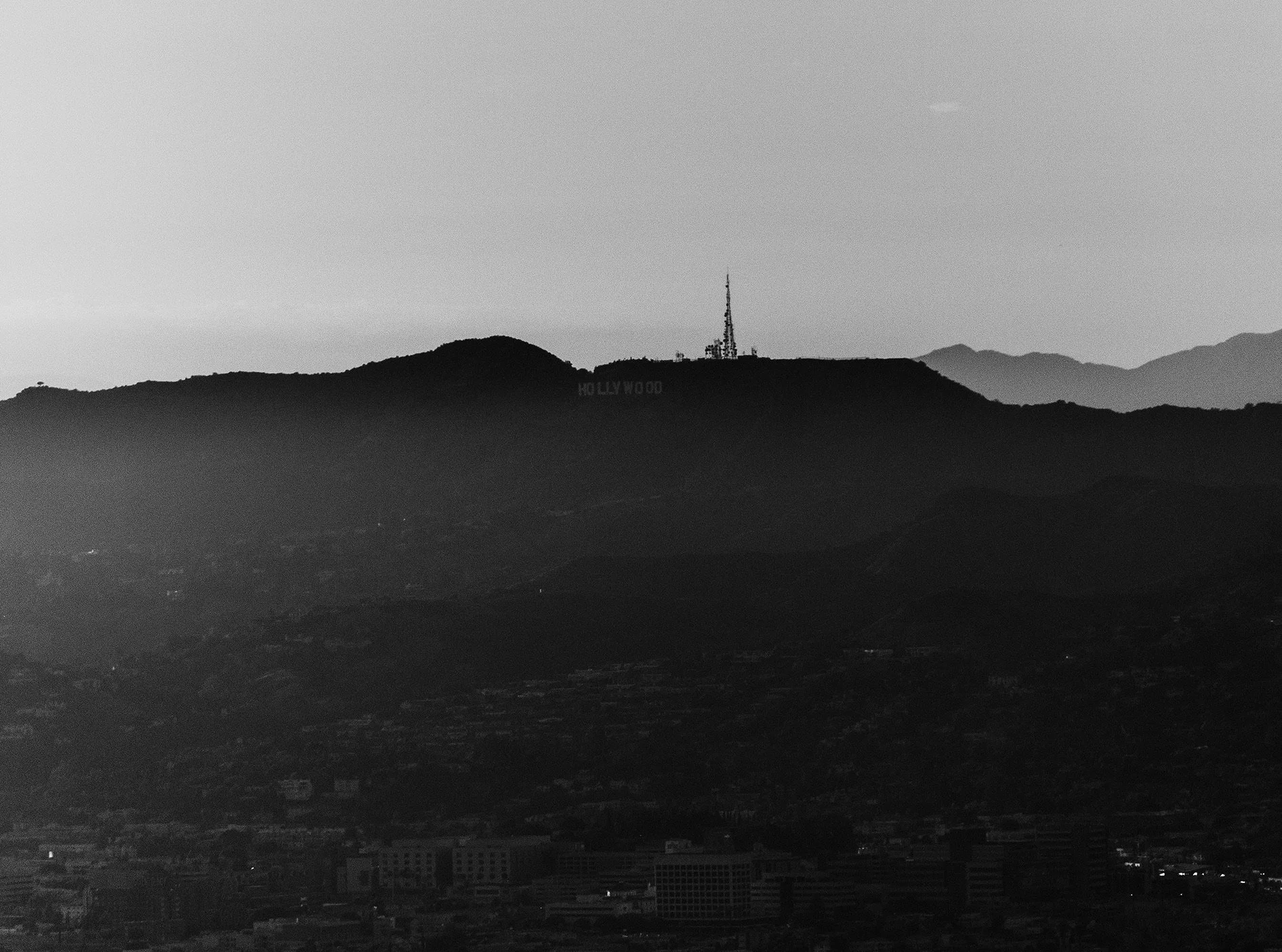 Observe Hollywood