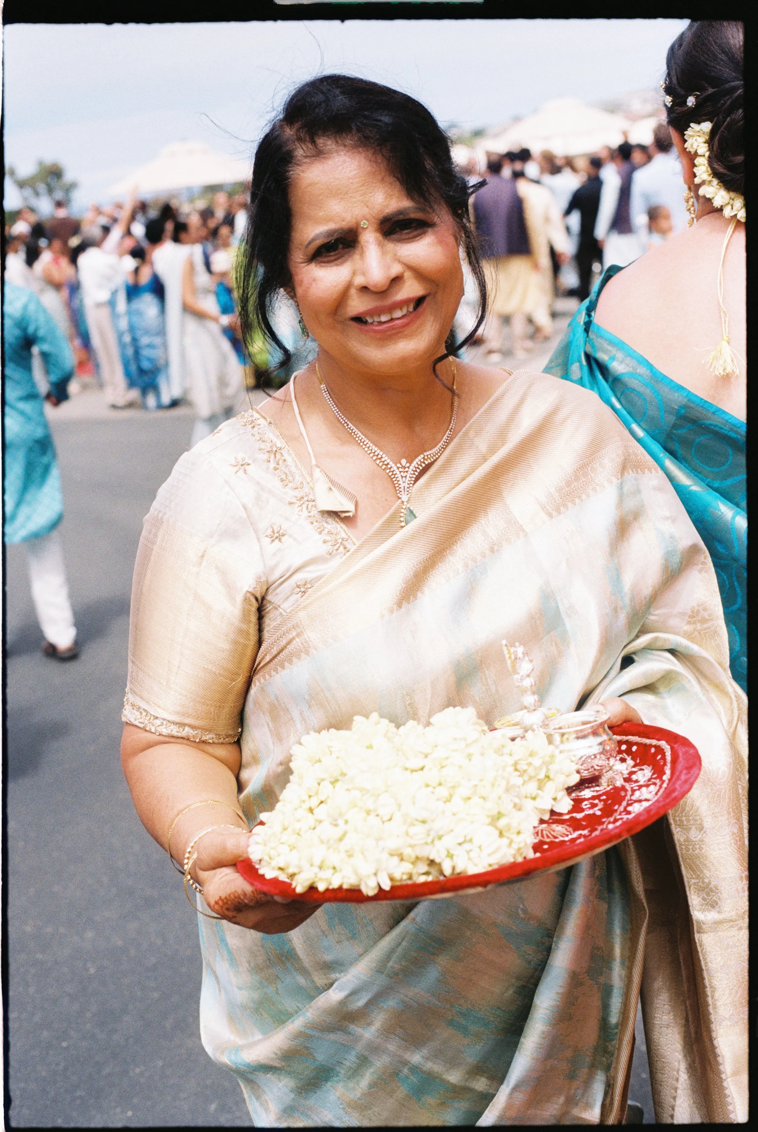 A000196-R1-33-34.jpg