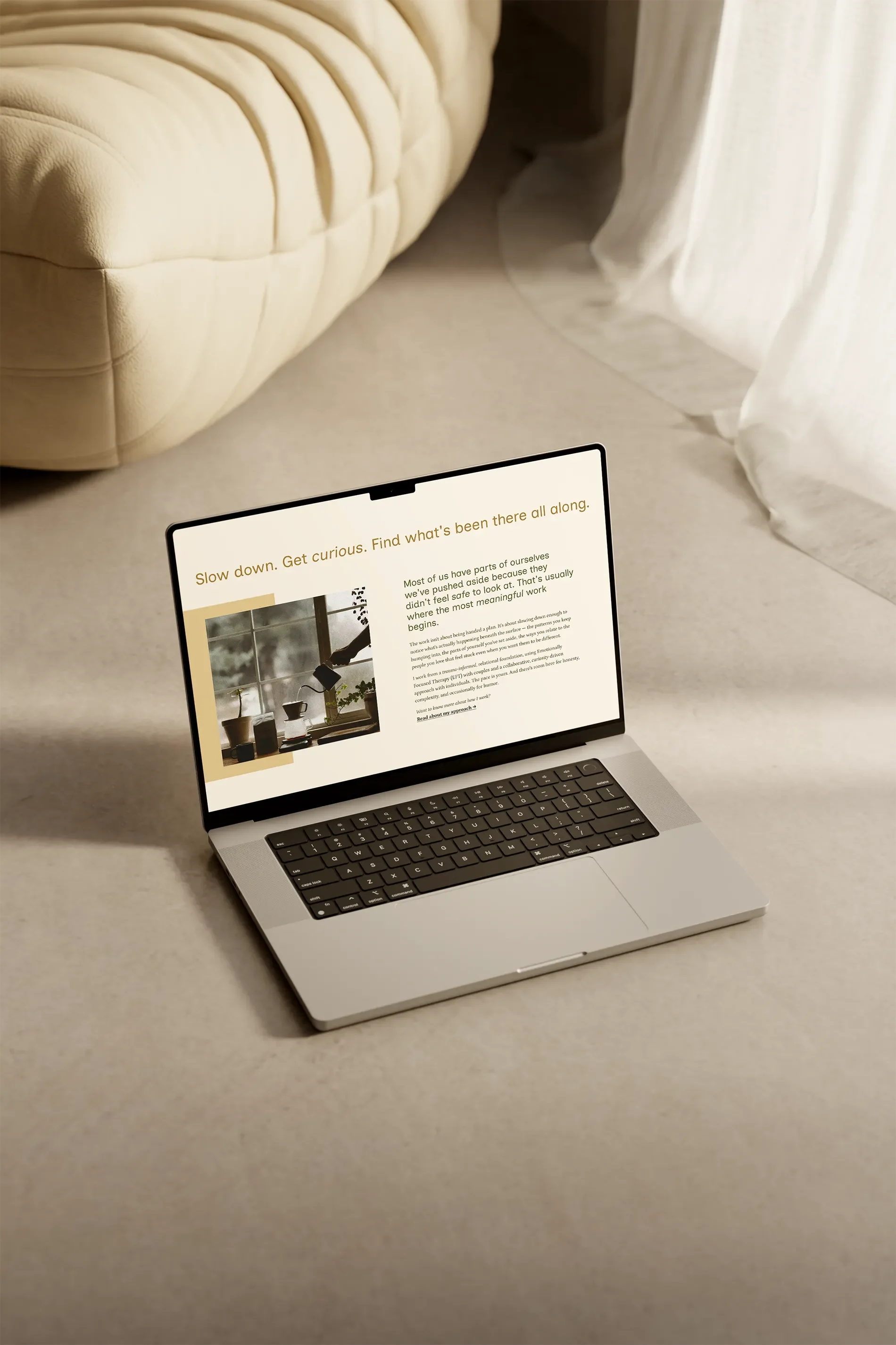 LAMORNALAPTOP3.webp