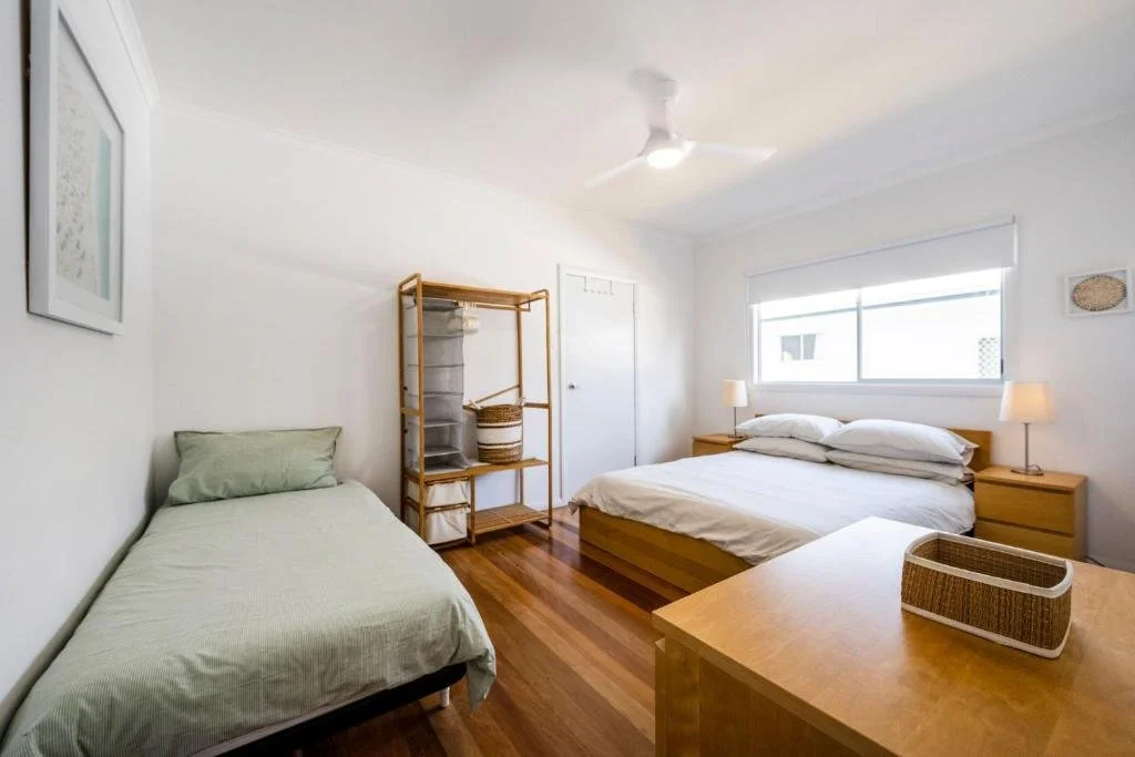 bed 1.jpg