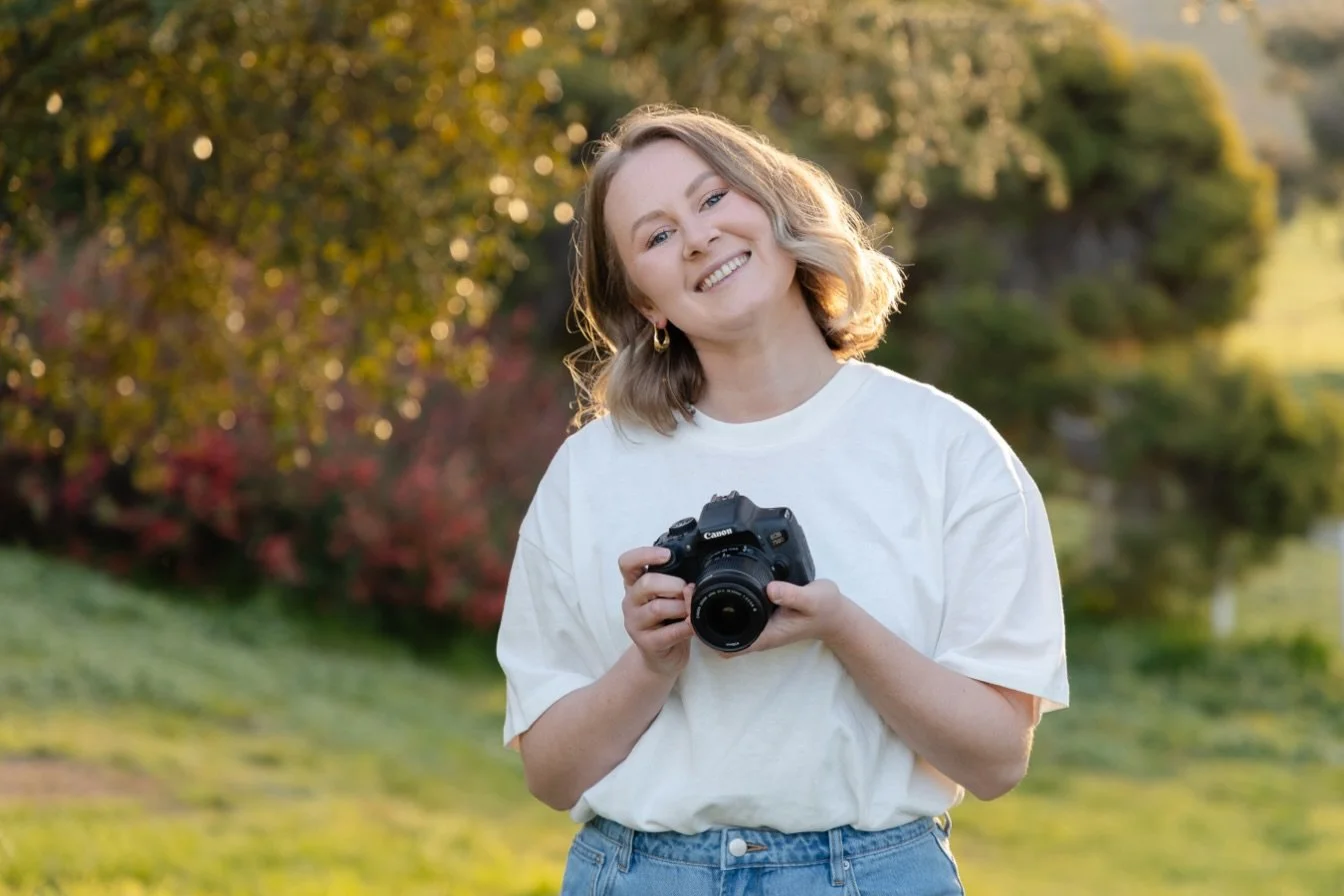 A little bit about me &amp; how I do things around here. 🤍🌾

One thing I love about this job is that no two sessions are ever the same!

I usually get a pretty quick feel for you and your family when I arrive, and we go from there. If your kids are