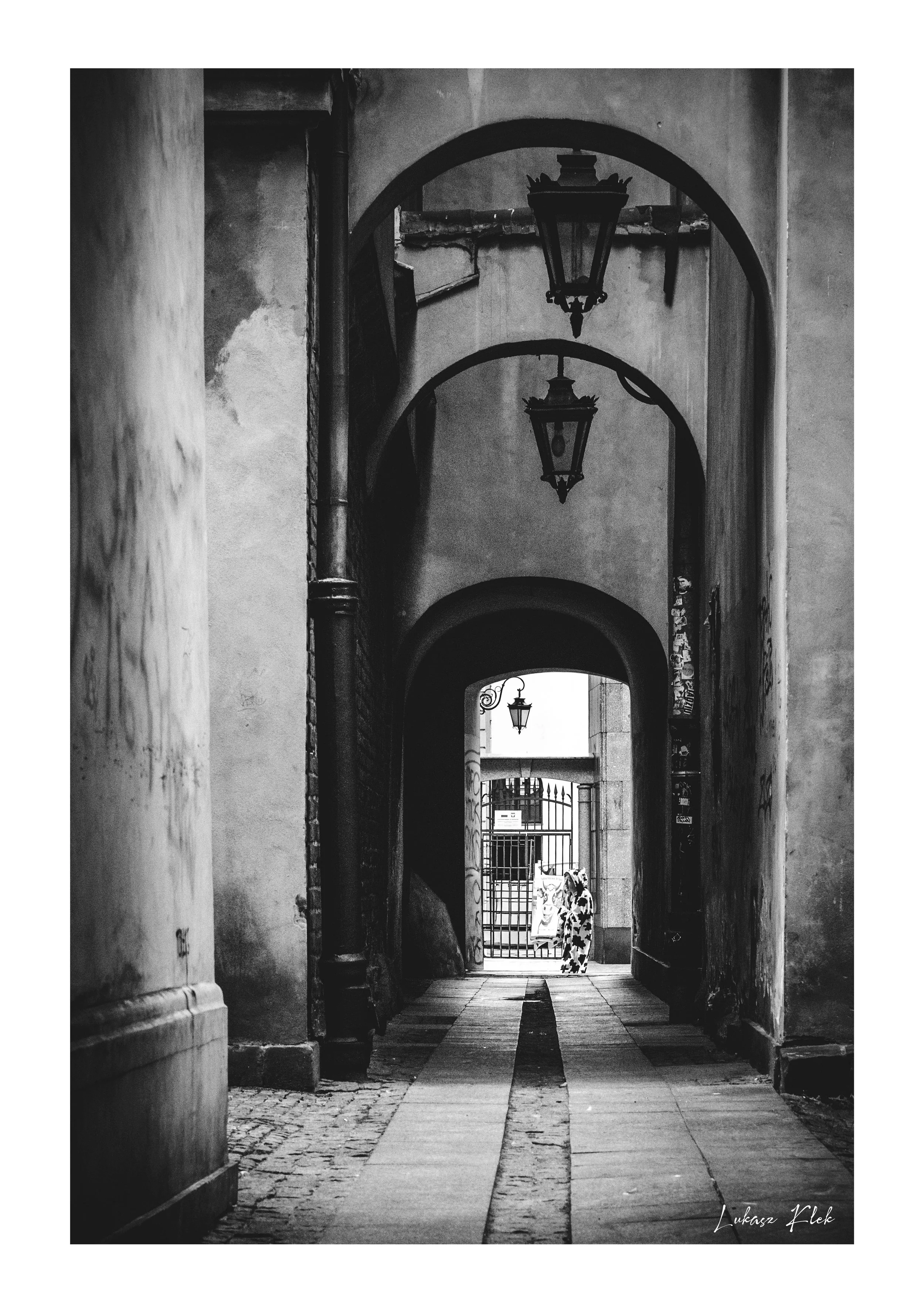 Passage of Light in Warsaw