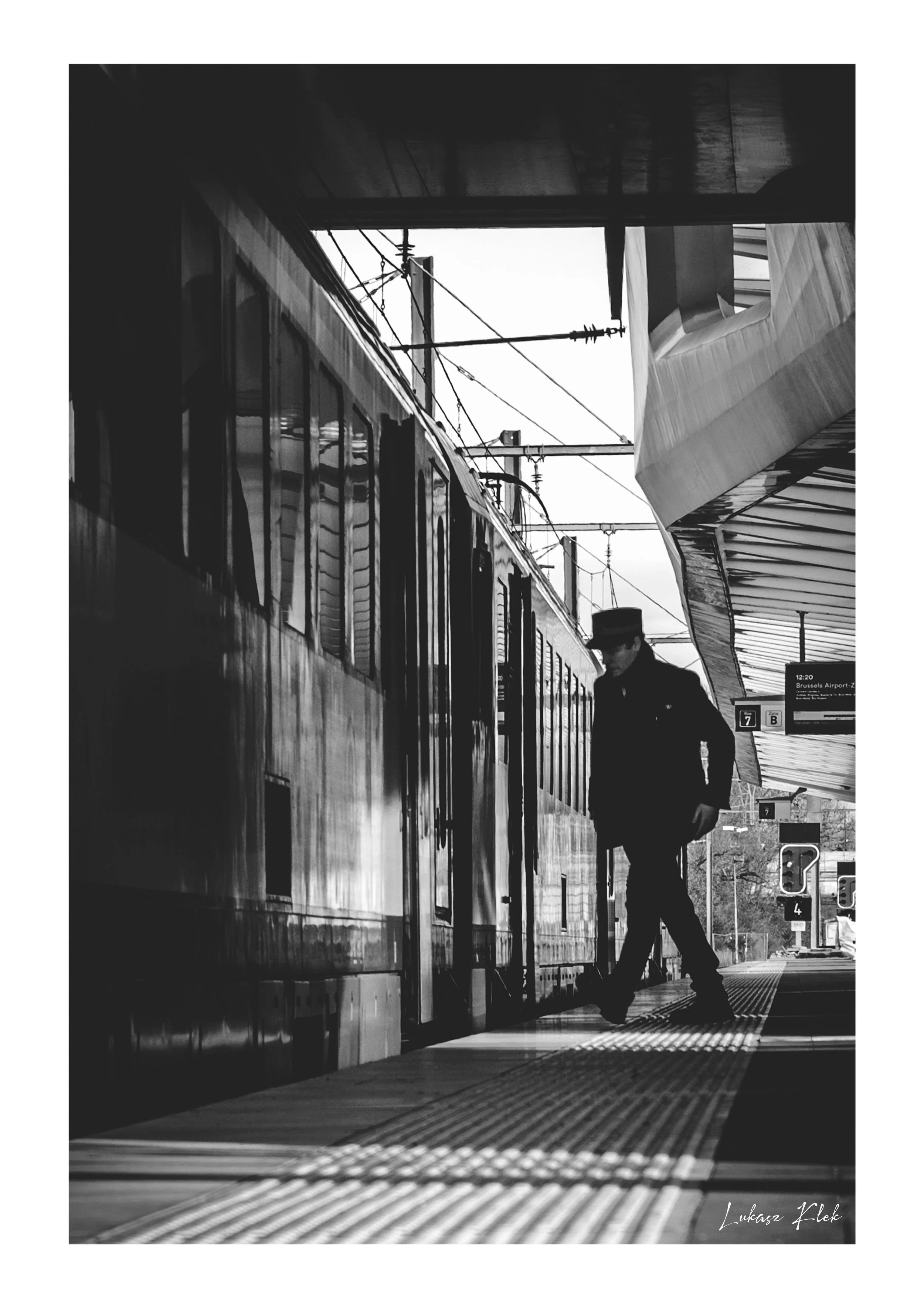 %2BDSC05010+BW.jpg