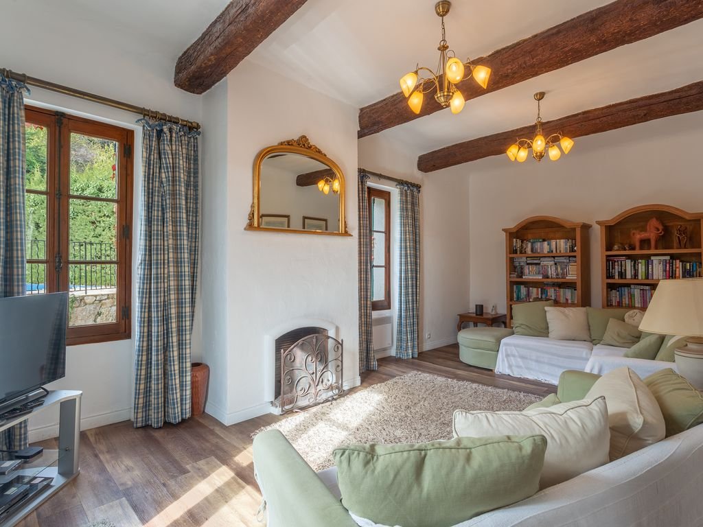 Sitting Room with Garden & Pool Views.