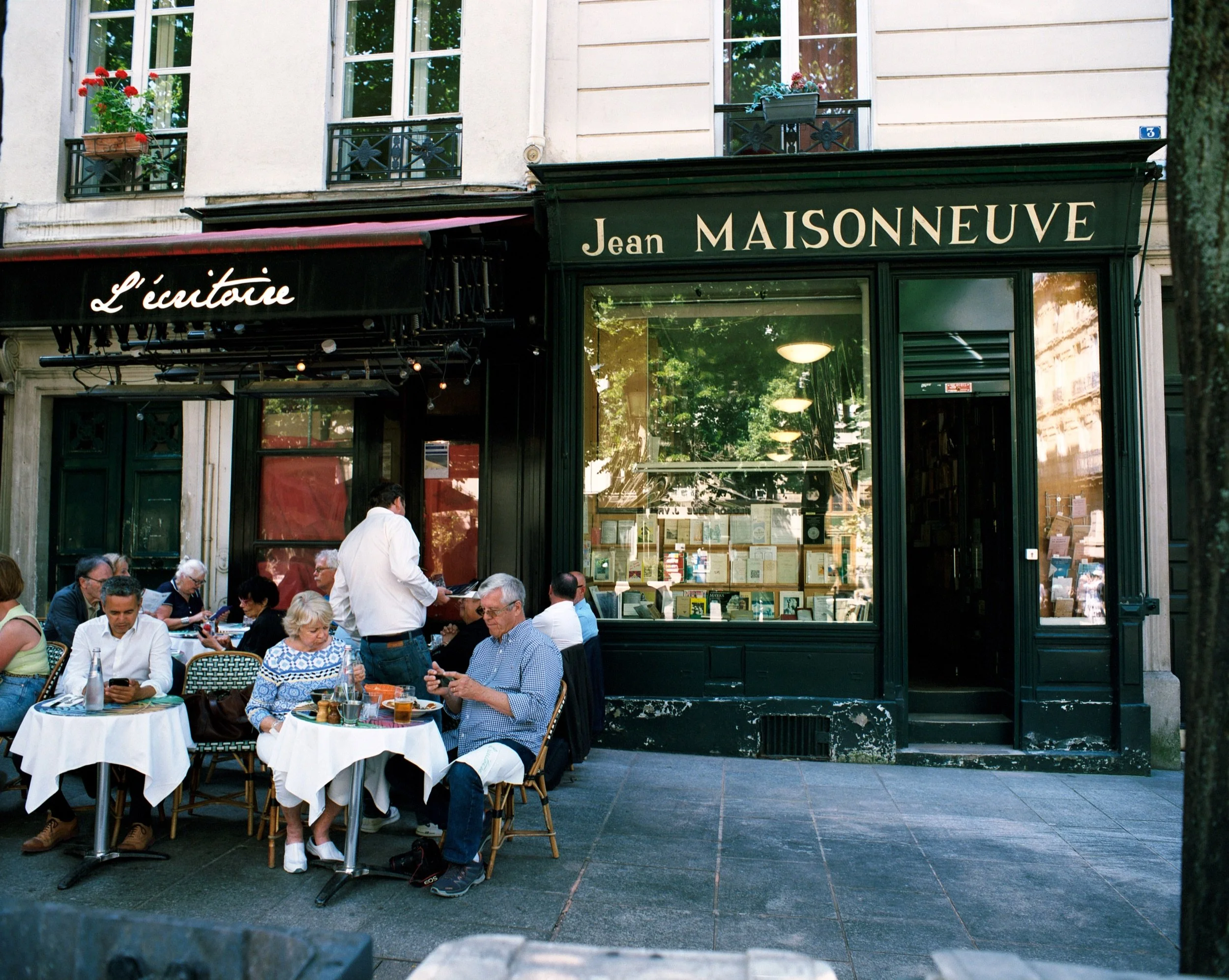 PARIS BOOK_1289-51 copie.jpg