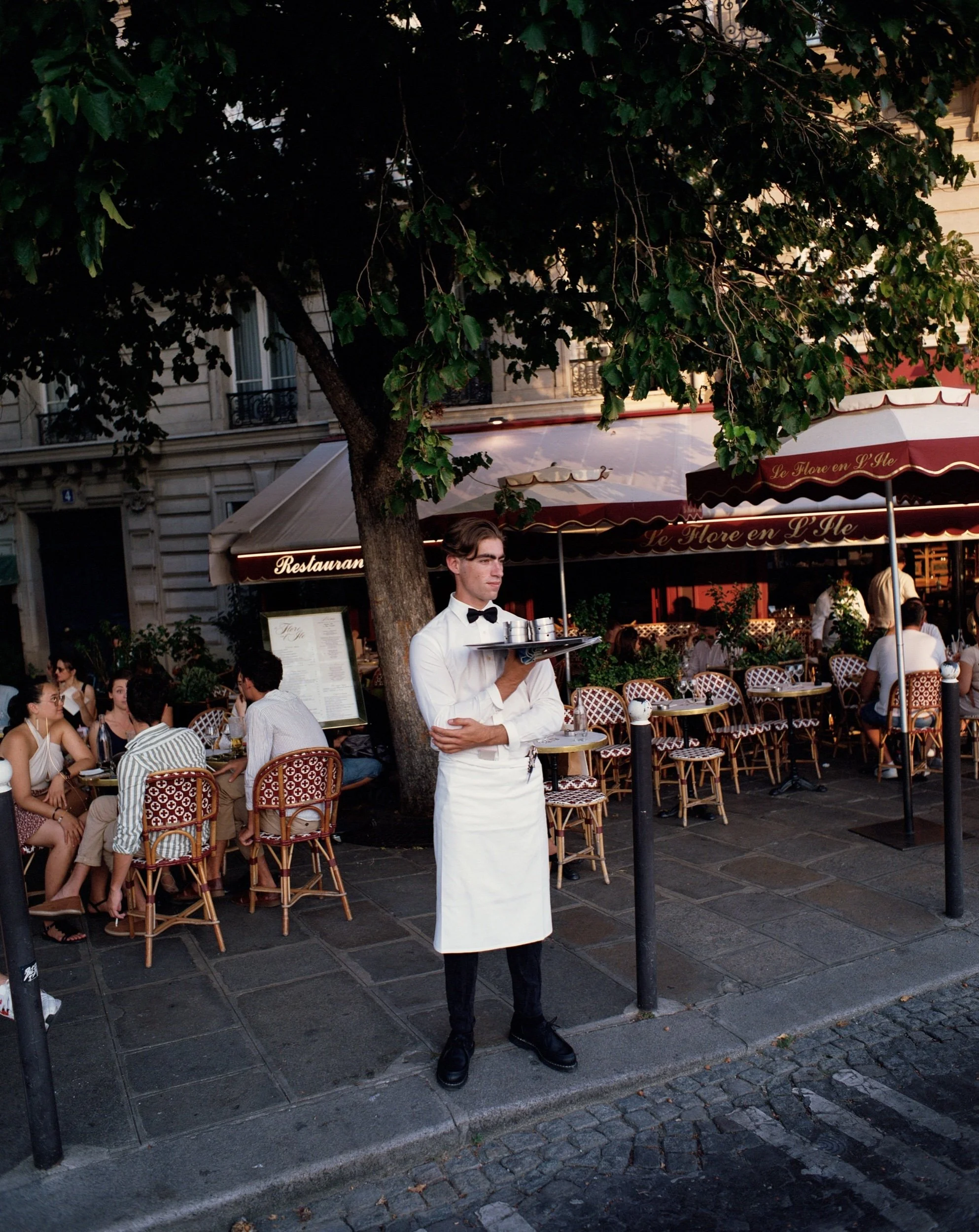PARIS BOOK_3933-49 copie.jpg
