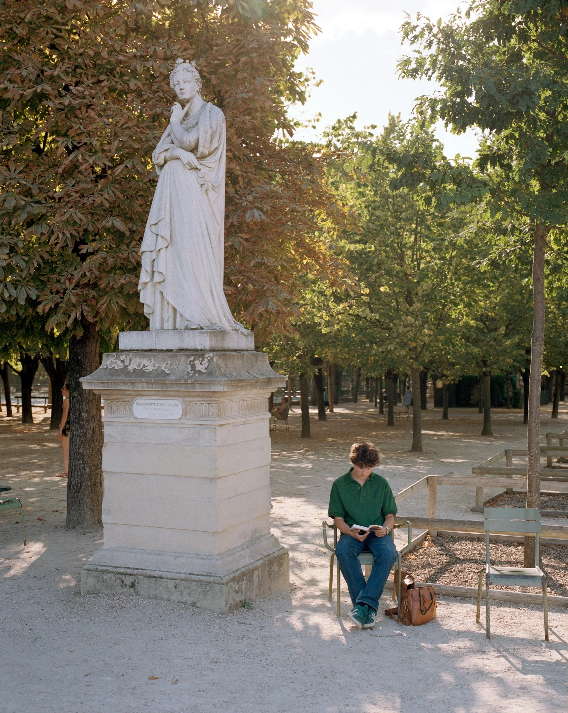 PARIS BOOK_3927-41 copie.jpg