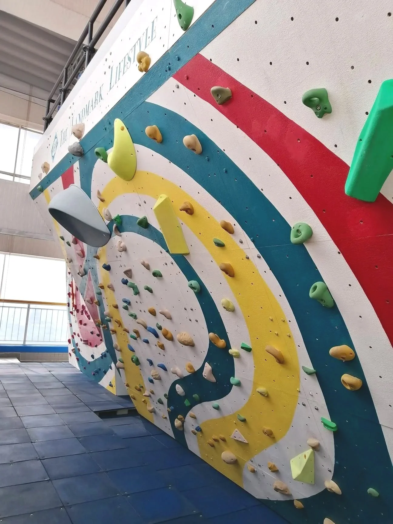 Boulder Wall – Landmark