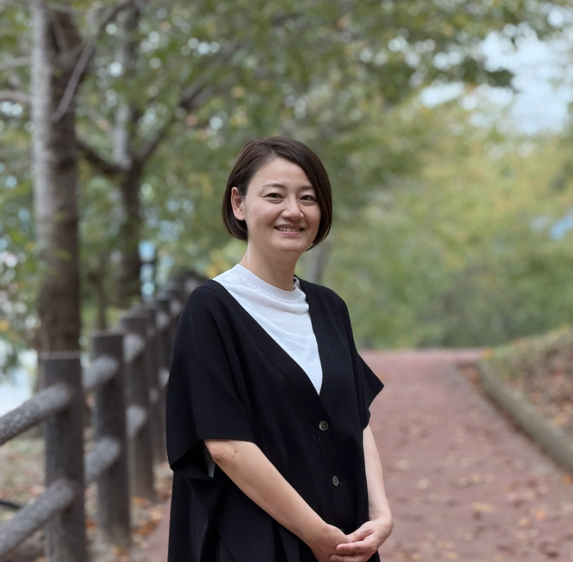 公認会計士　半澤万里香
