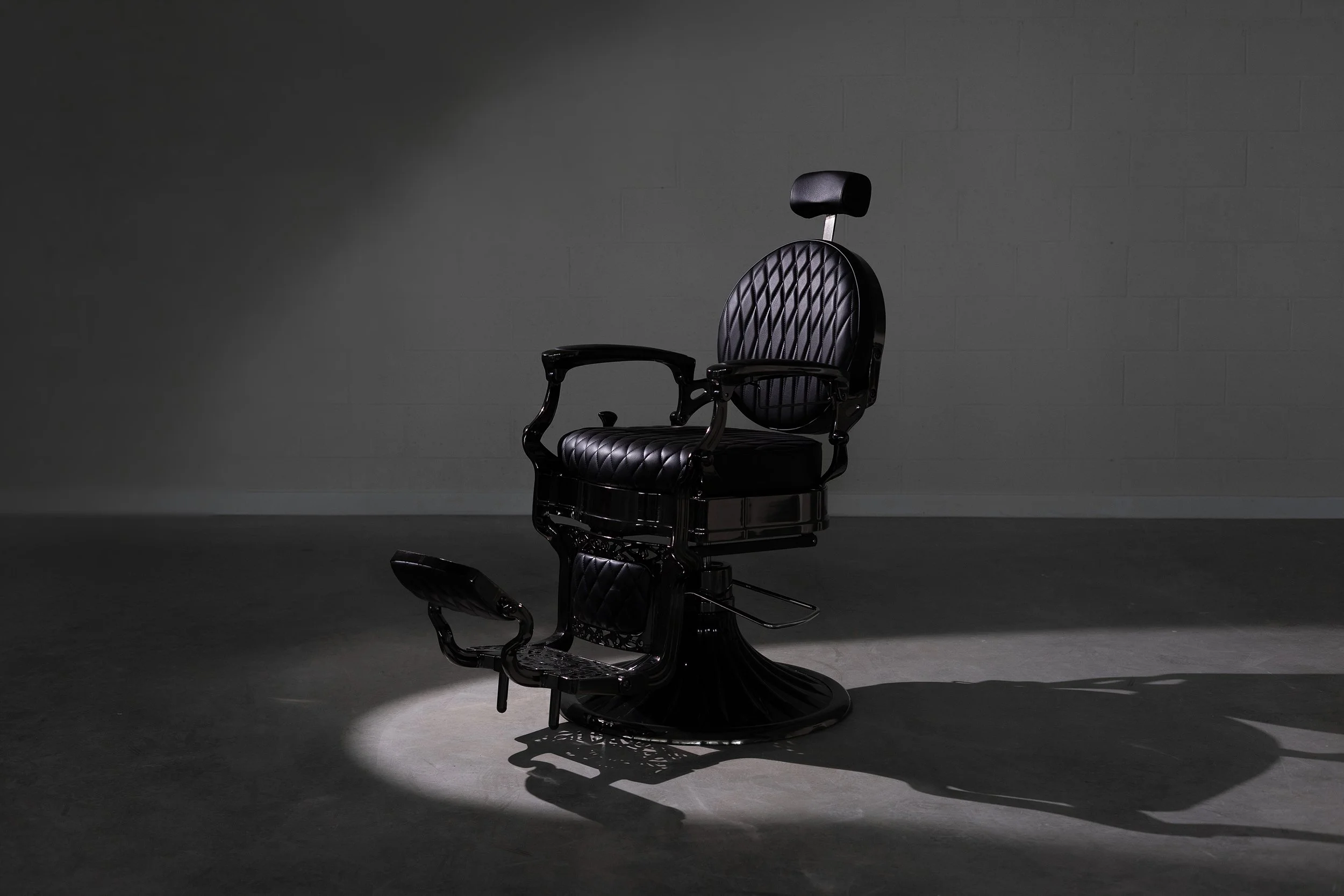 Mirplay SAlon barber chair 01.jpg