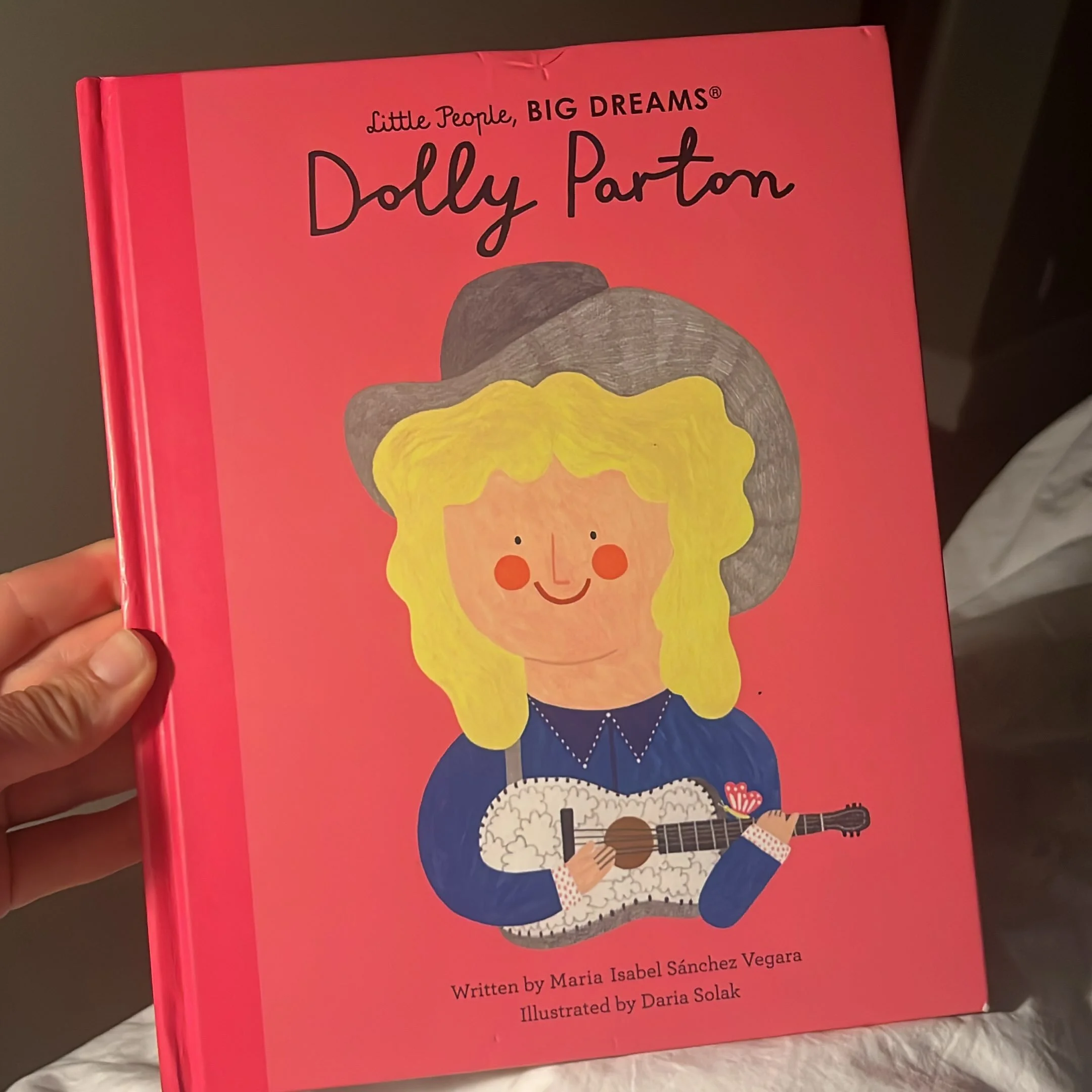 &ldquo;I&rsquo;m not offended by all the dumb blonde jokes because I know I&rsquo;m not dumb - and I also know that I&rsquo;m not blonde.&rdquo; 👱&zwj;♀️ 💁🏼&zwj;♀️

So many great quotes from Dolly, but - as a blonde who may be prone to the odd hig