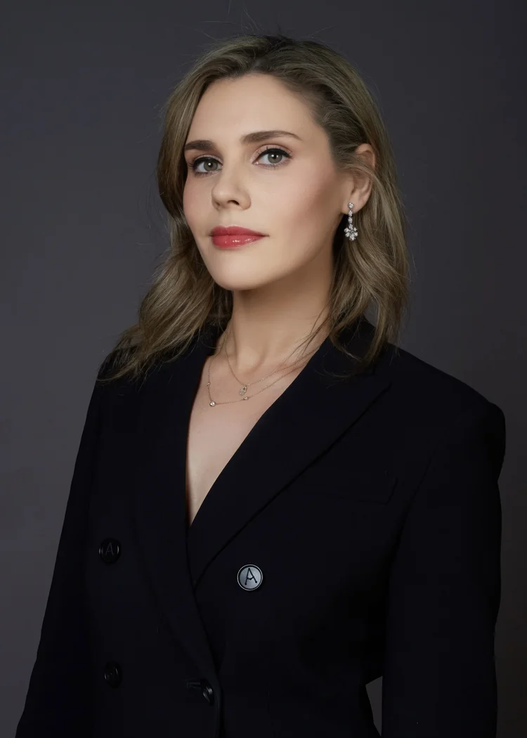 Laura H. Wolfe, corporate lawyer, Toronto