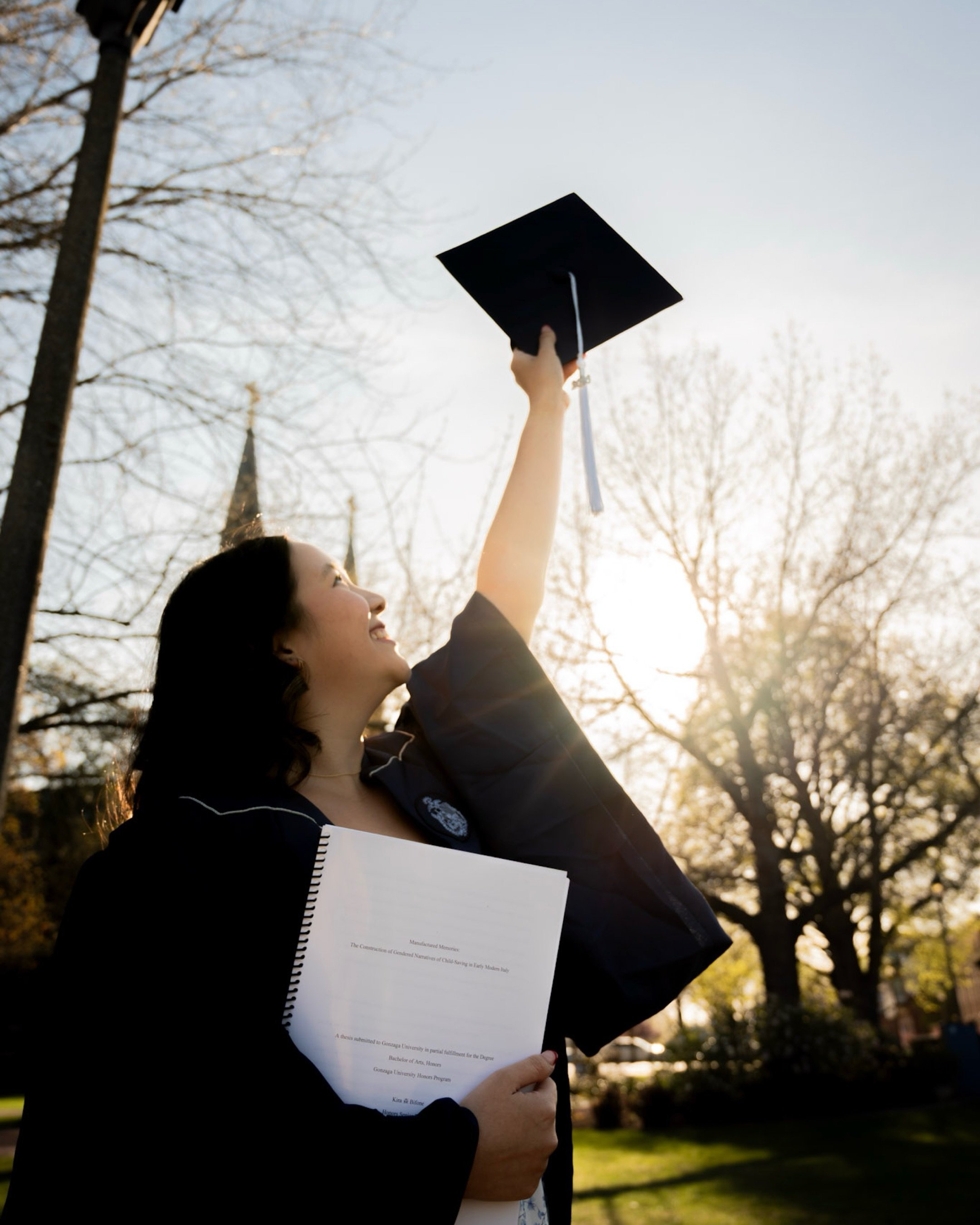 This session had my face hurting from all the smiling, @kira.bifone , you&rsquo;re such a light 💛 
Boston is lucky to have you 
-
#seniorphotographer #graduationphotographer #photography #creaate