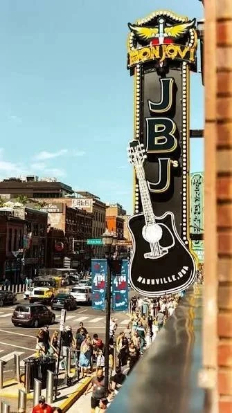 Showcase at JBJ’s