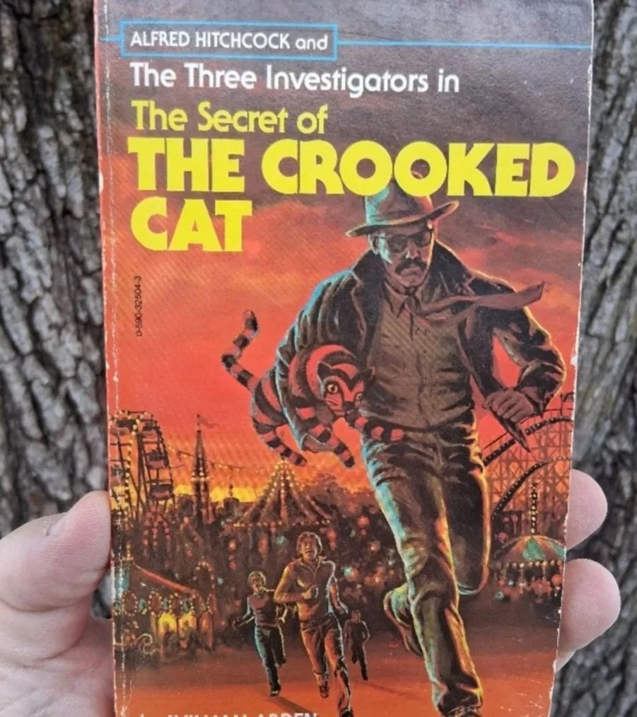 The Secret of the Crooked Cat (Three Investigators) by: William Arden