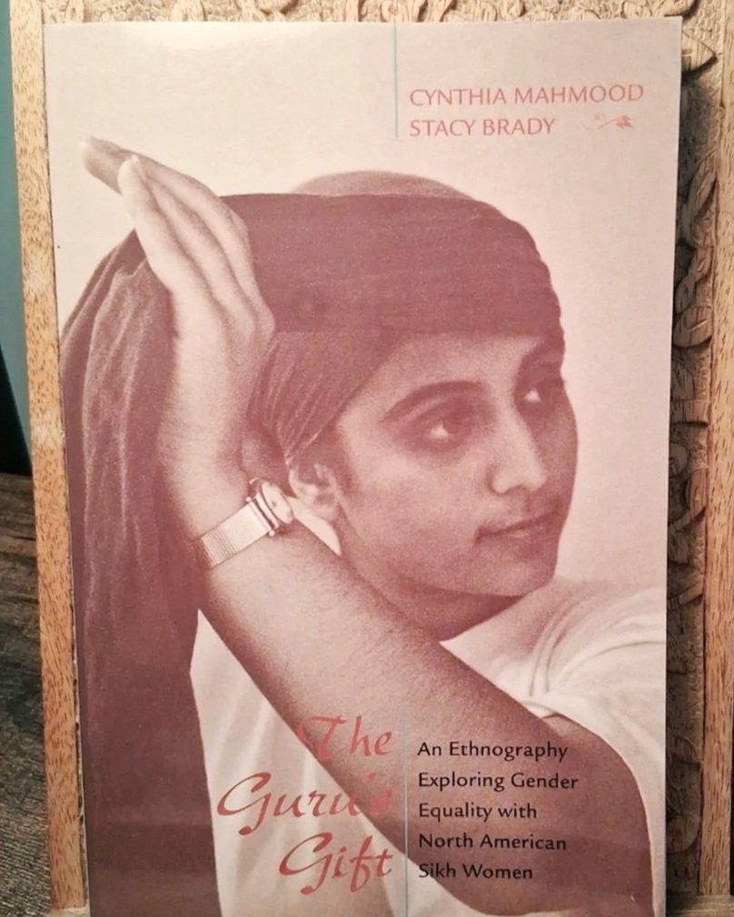 The Guru's Gift by: Cynthia Keppley Mahmood, Stacy Brady