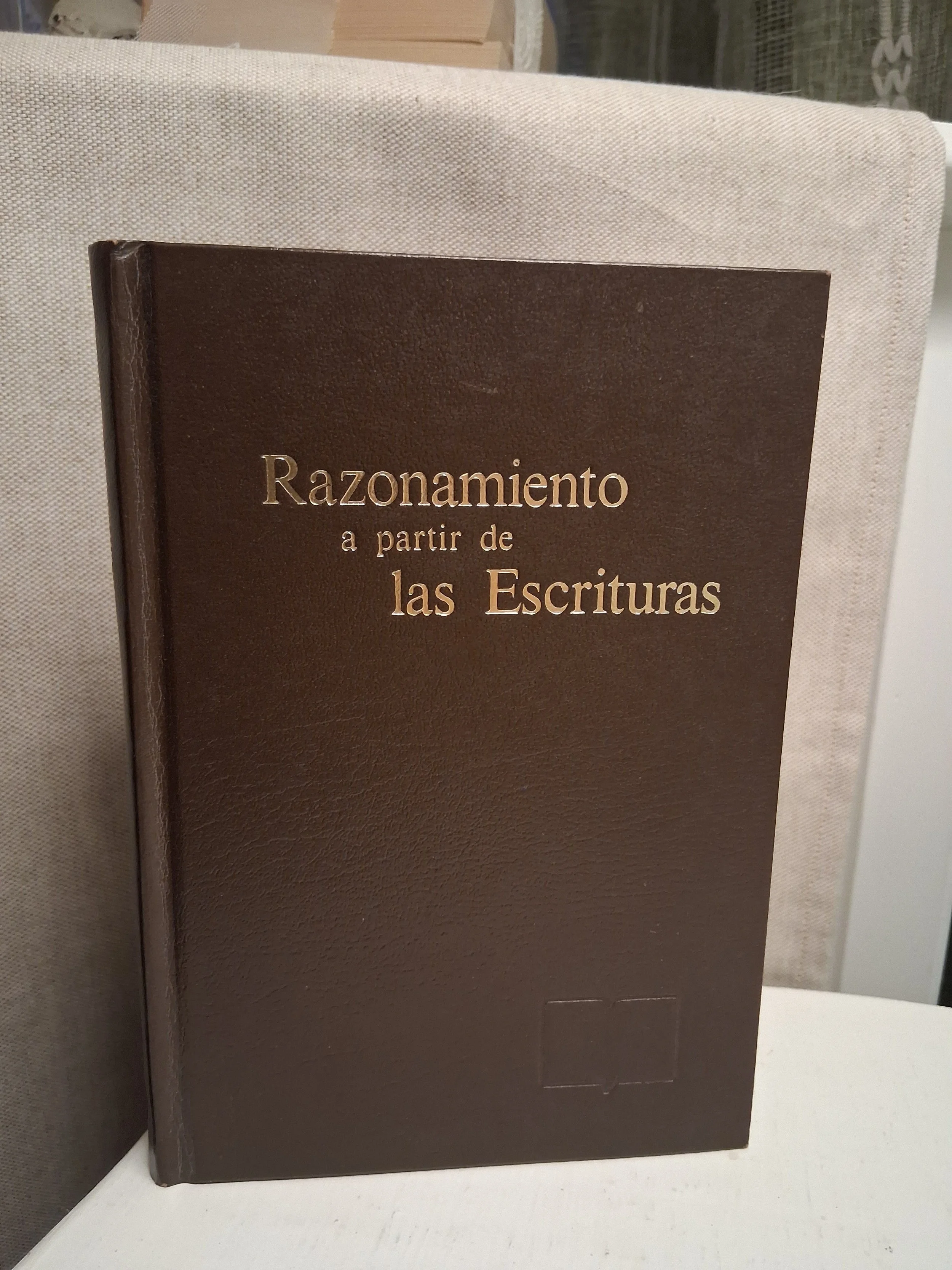 Razonamiento a partir de las Escrituras by Watchtower Bible & Tract Society