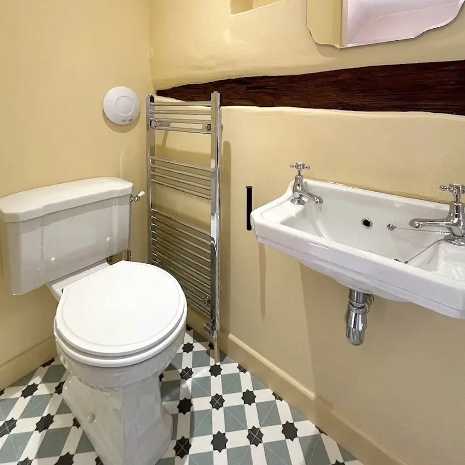 Ensuite Installation