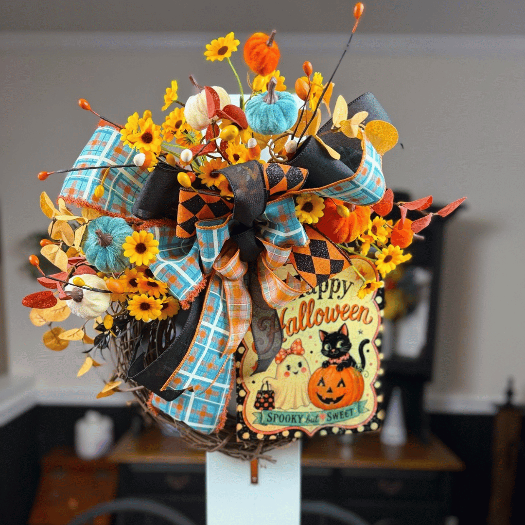 Spooky‑But‑Sweet Halloween Wreath – Distinctive Handmade Design