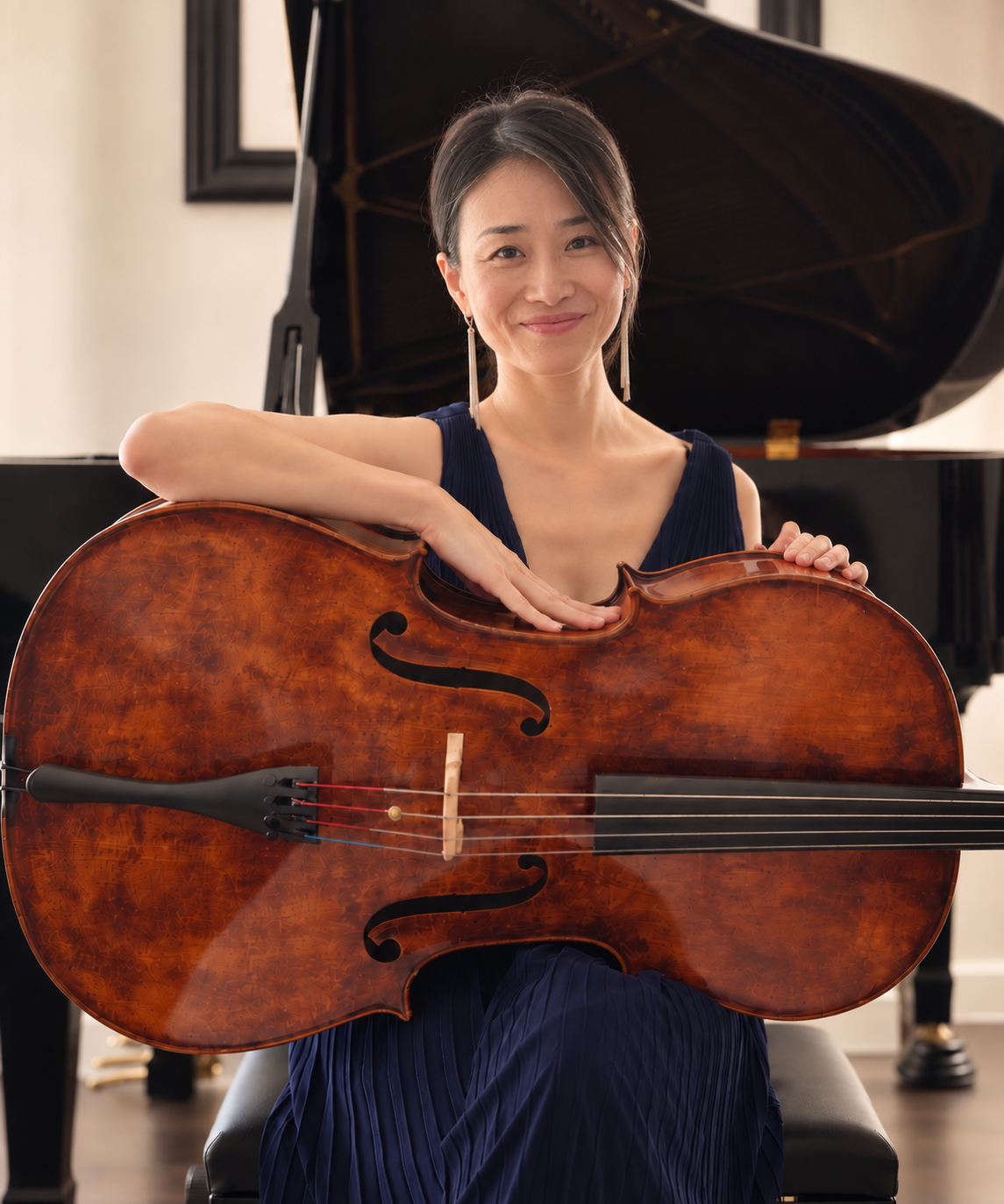 Le Shi-Soddu, cellist and cello teacher in London, Ontario