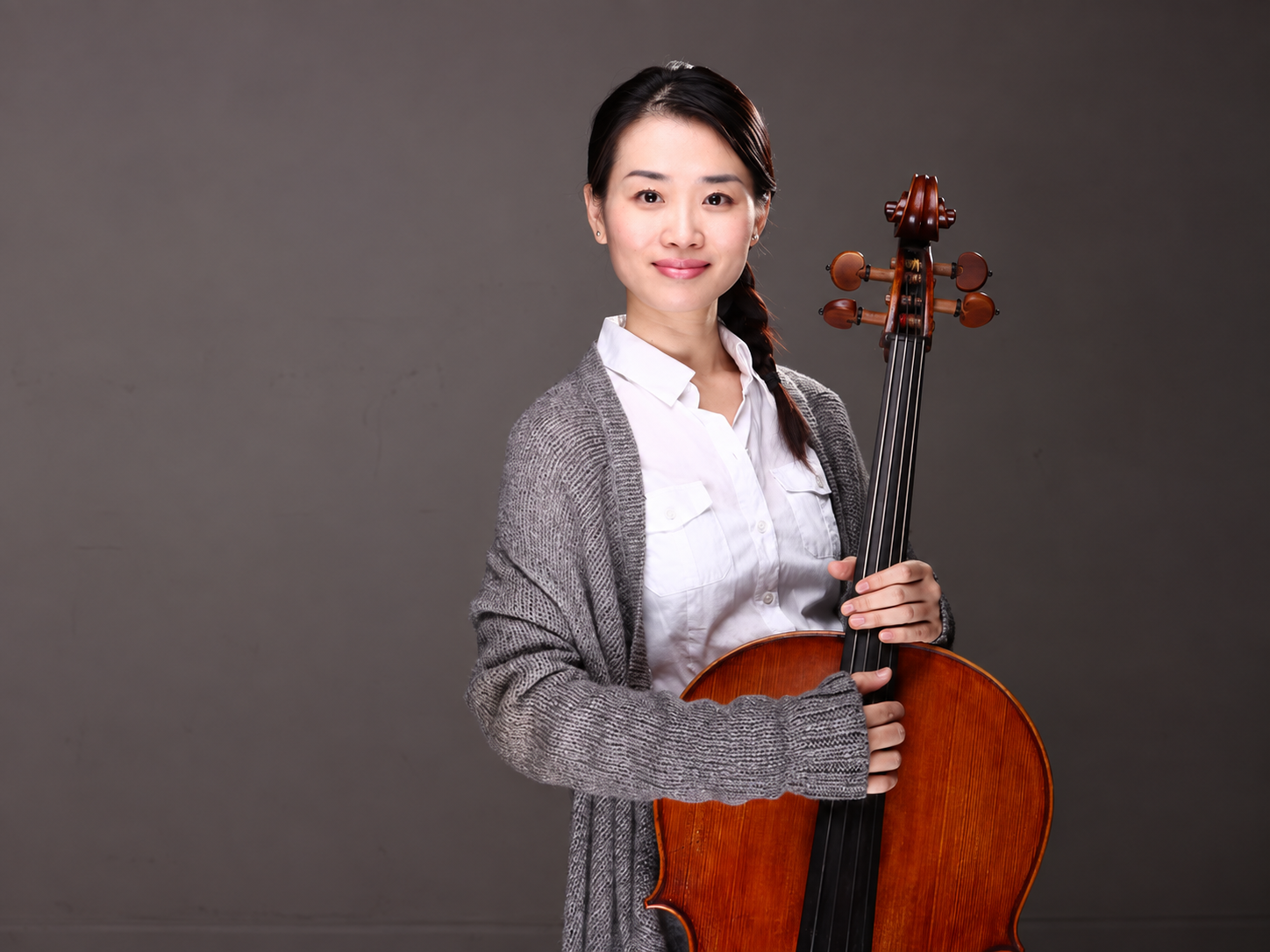 Le Shi-Soddu, professional cellist and cello teacher in London, Ontario