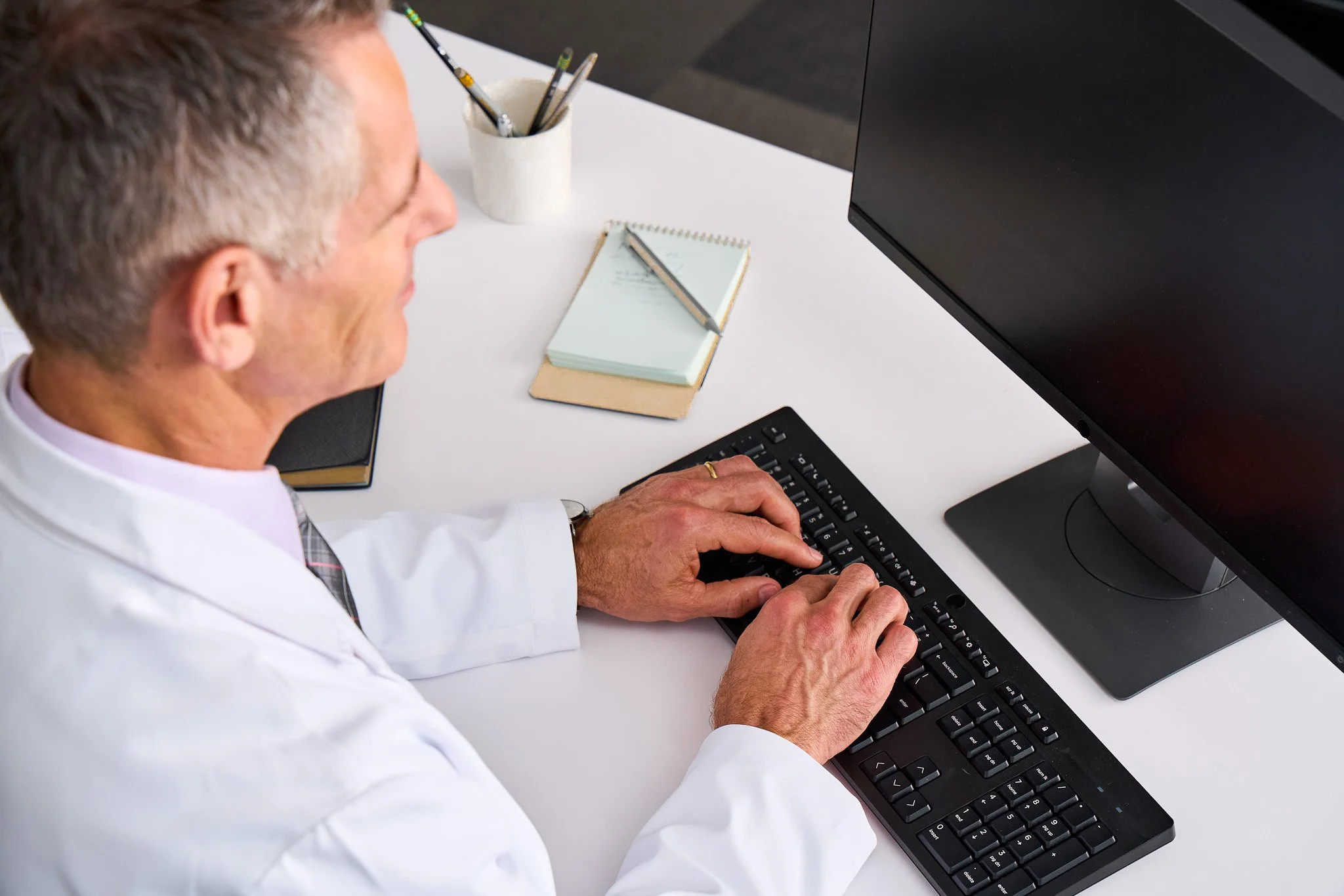BLNY_Novartis_Pluvicto_OCT2025_Stills_ DrOffice_Vi…12404.jpg