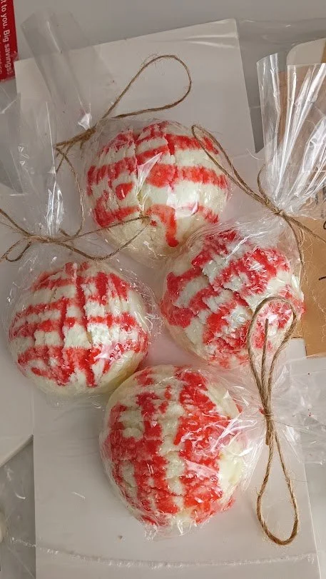 Strawberry Cheesecake Bubble Scoops