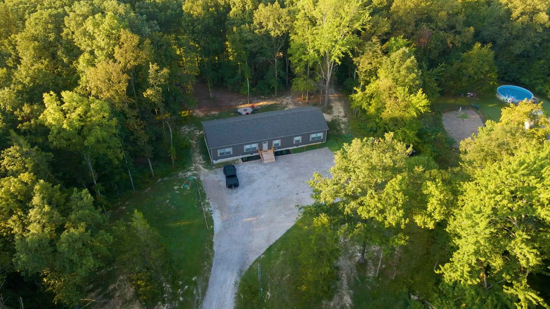 ThreeRidges_Home000.jpg