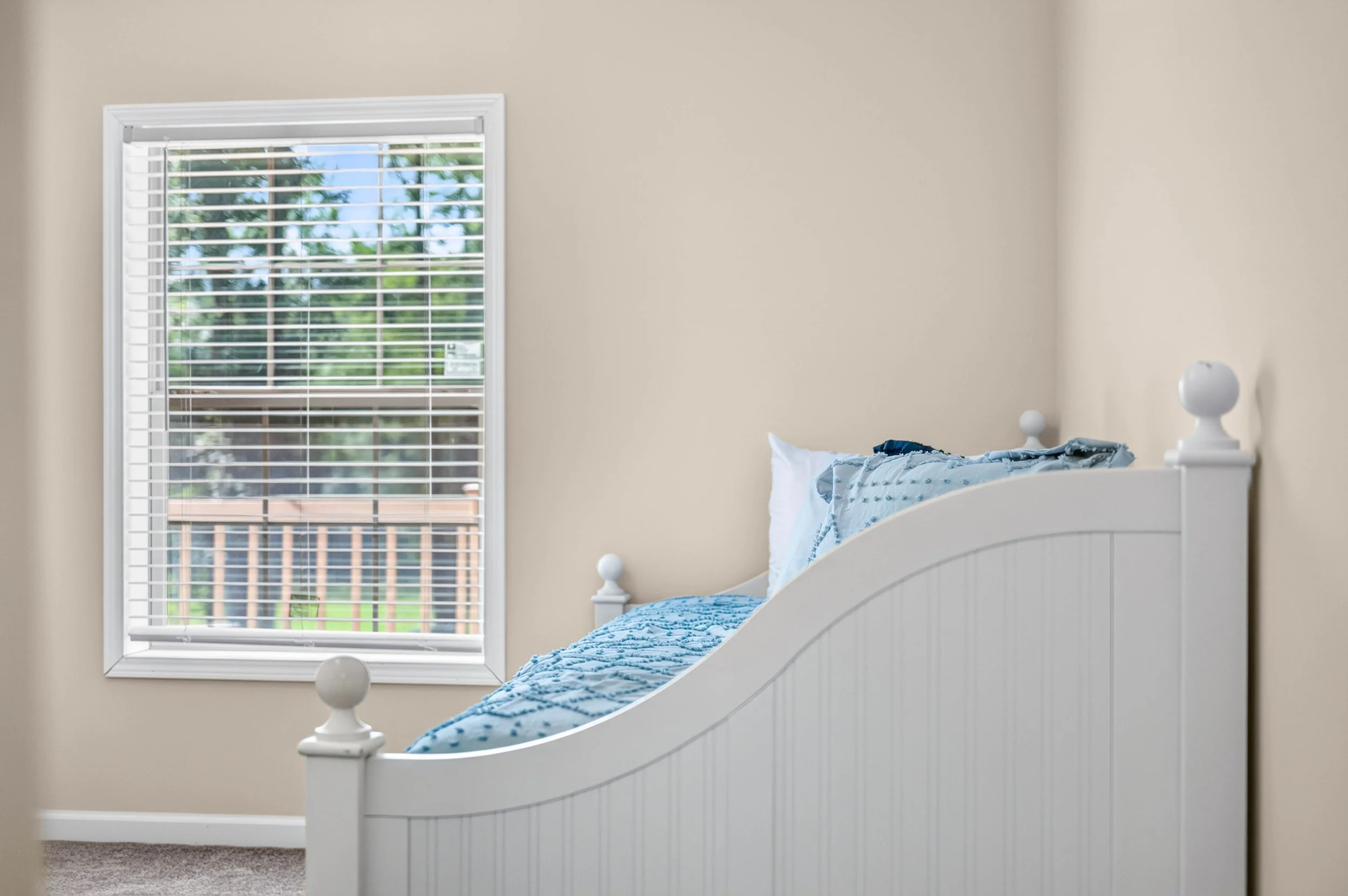 Bedroom3_2.jpg