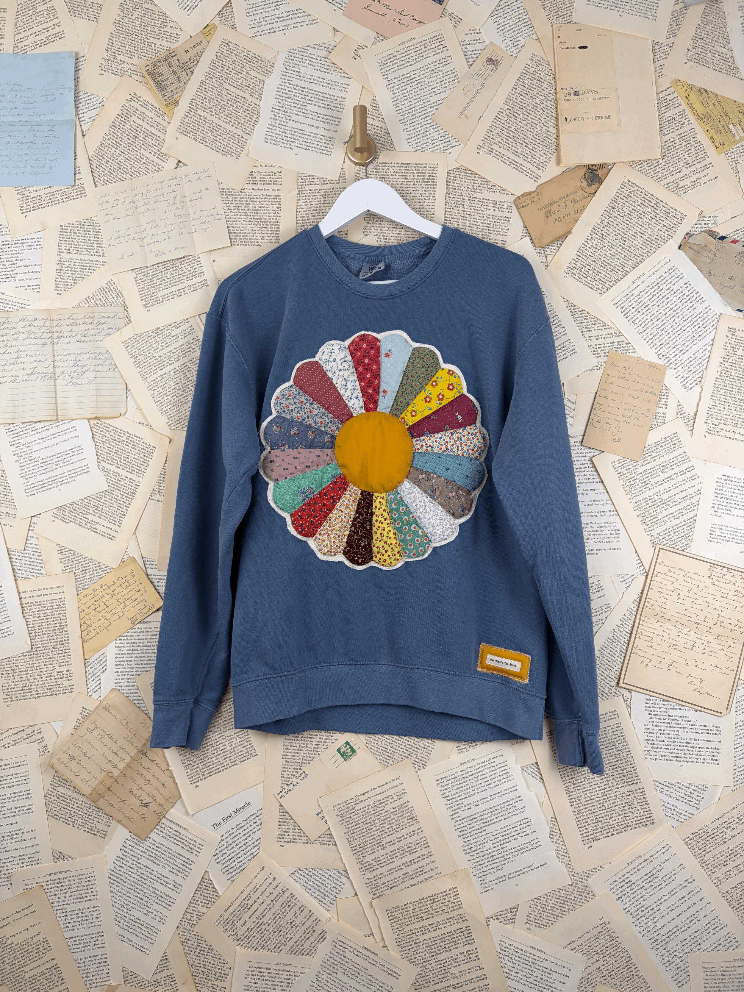 Dresden Plate Sweatshirt - Medium