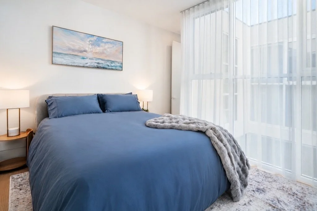 Room to arrive, settle in and feel completely at home.

Horizon House offers four beautifully considered bedrooms, including a generous master suite with its own ensuite and walk-in robe, two queen bedrooms and a twin room. All comfortably accommodat