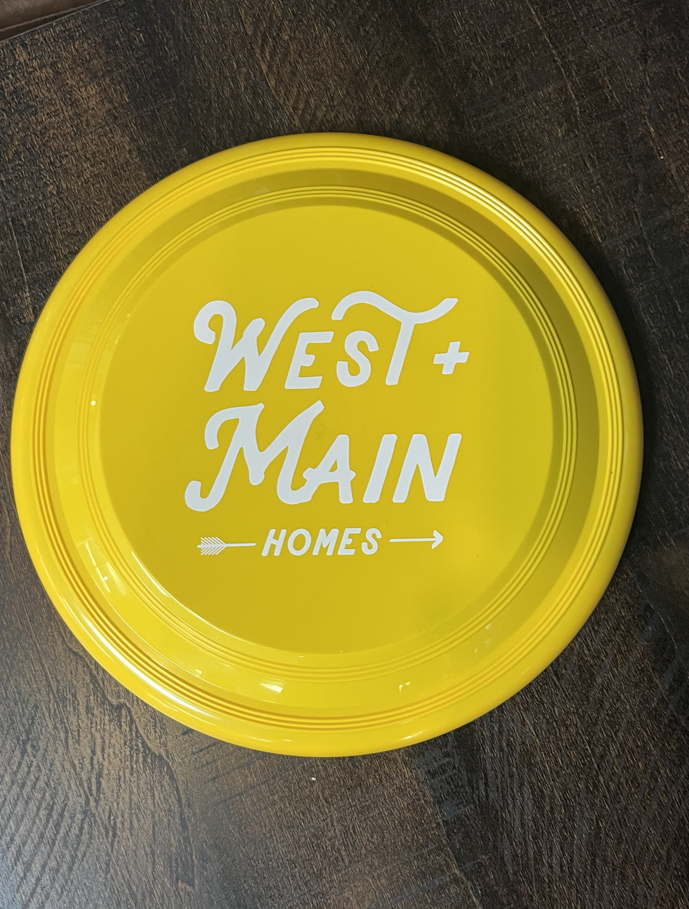 W+M Frisbee